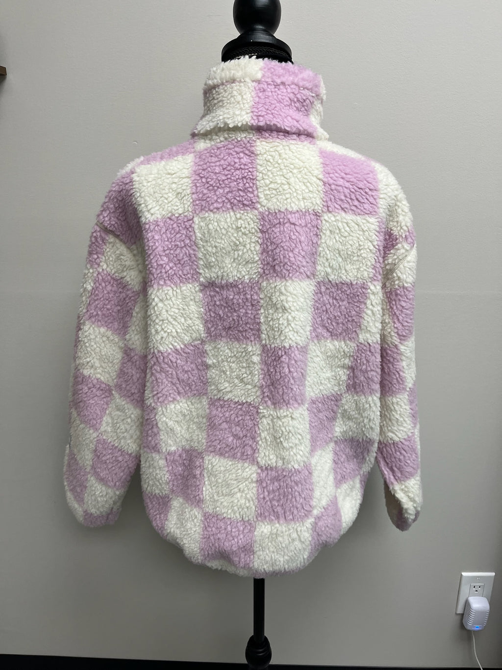 New Women’s Checkered Sweater