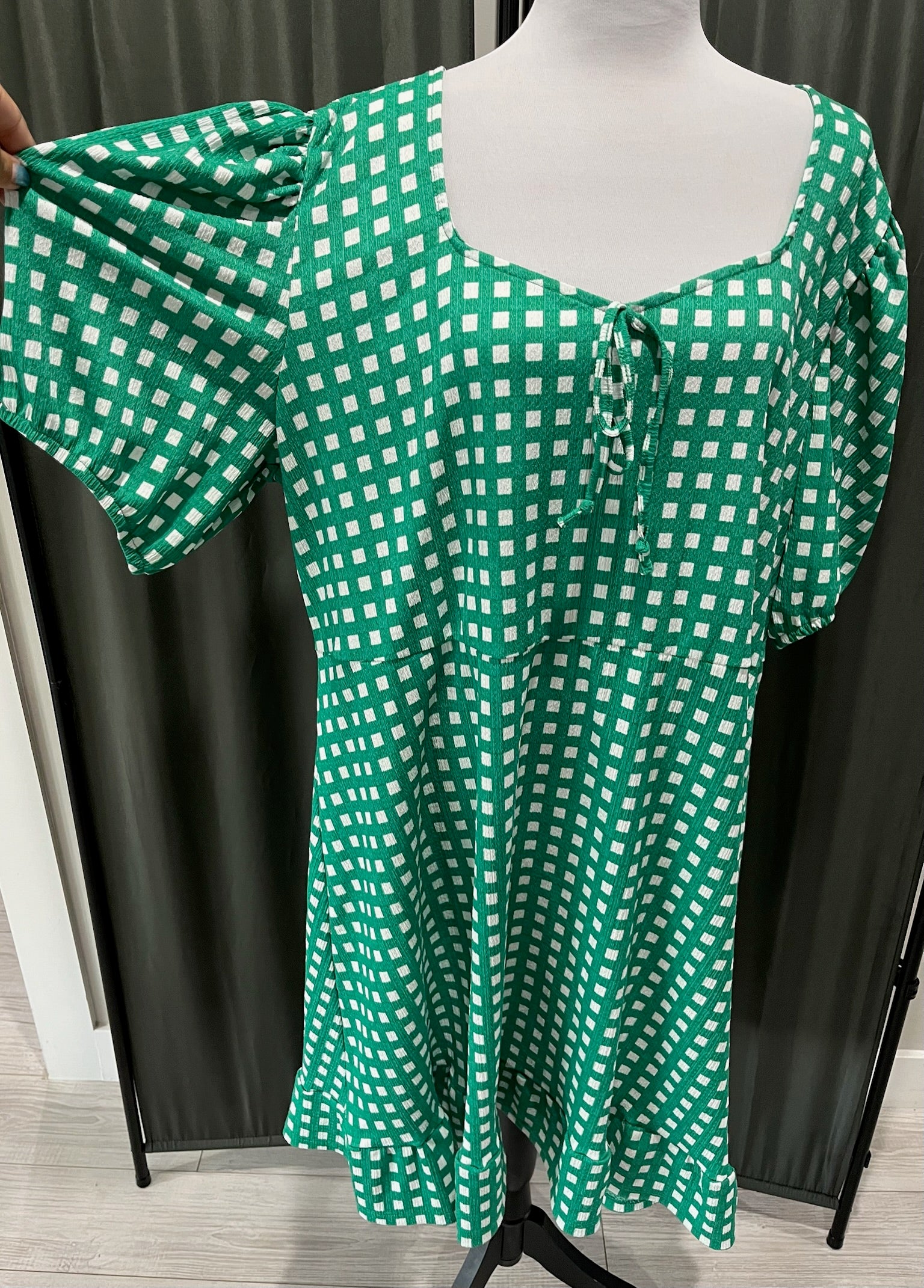 Women’s Green Checkered Dress image 0