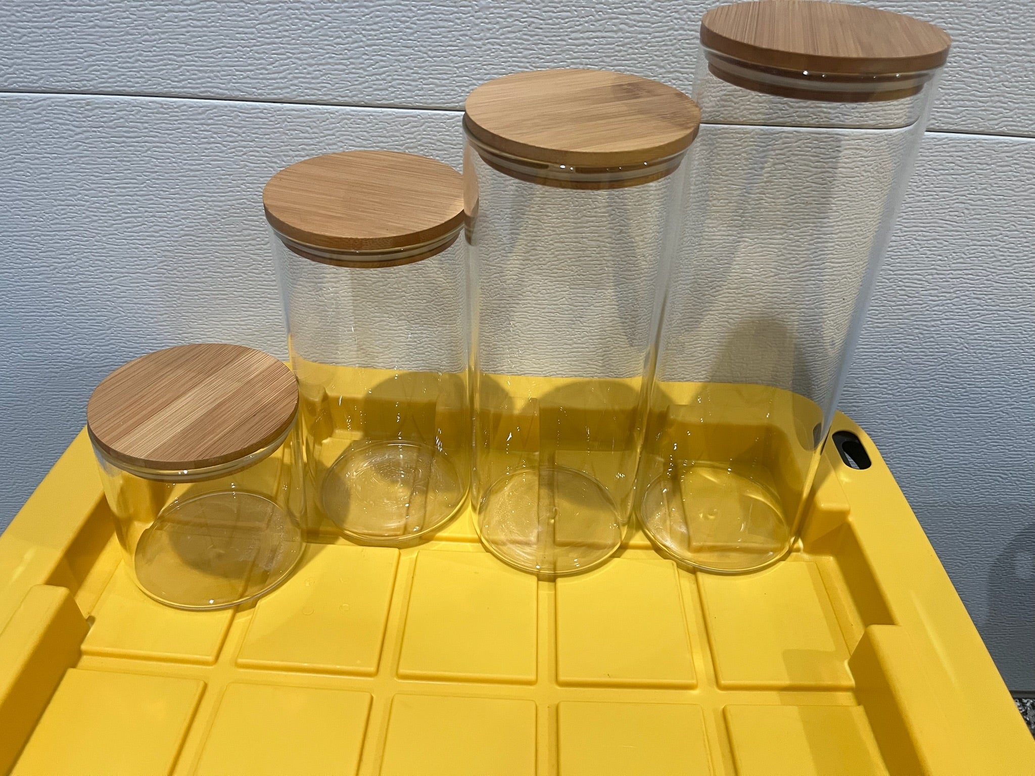 4 Piece Jars With Lids image 1