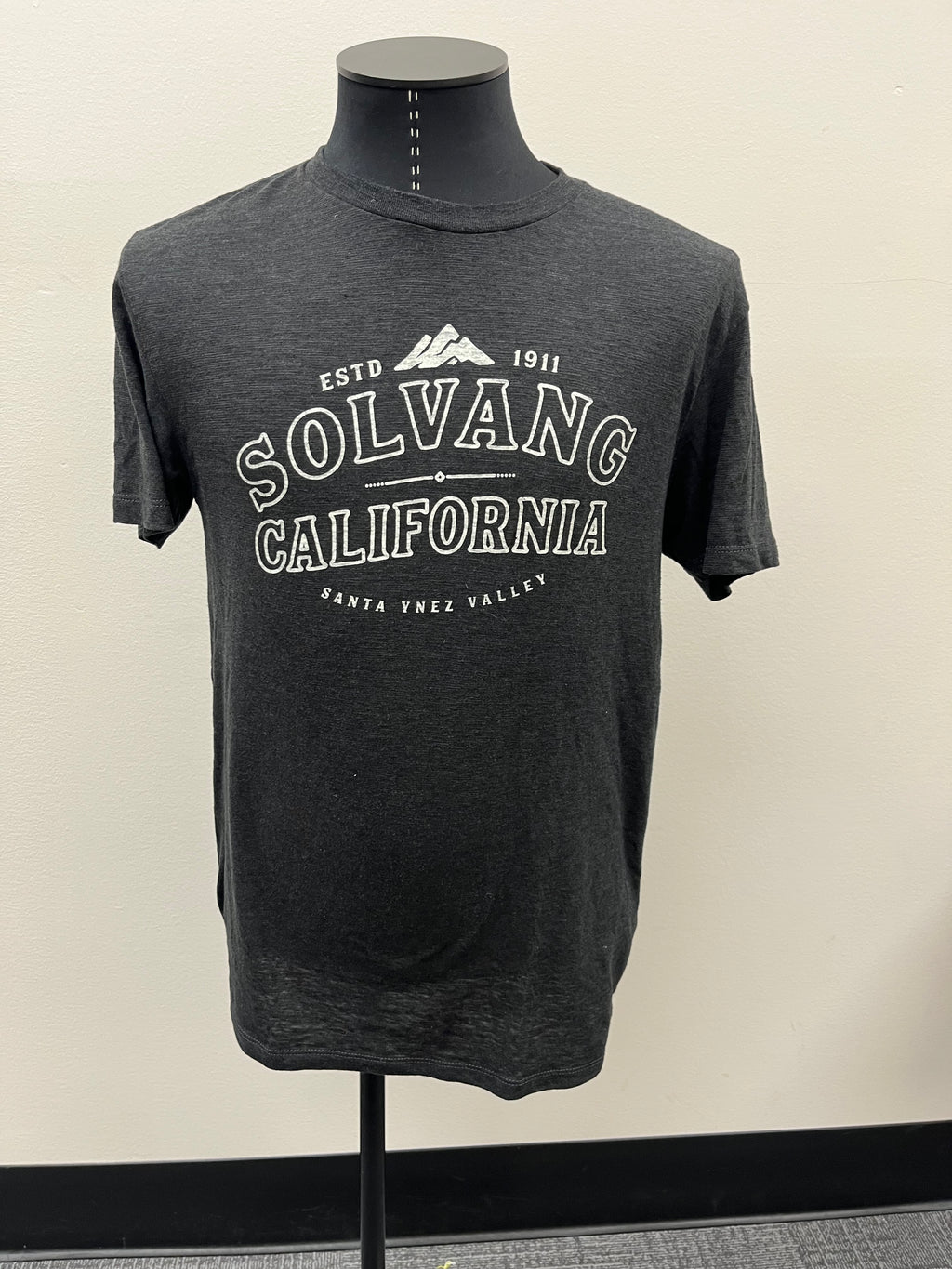 Used Men’s Solvang Shirt
