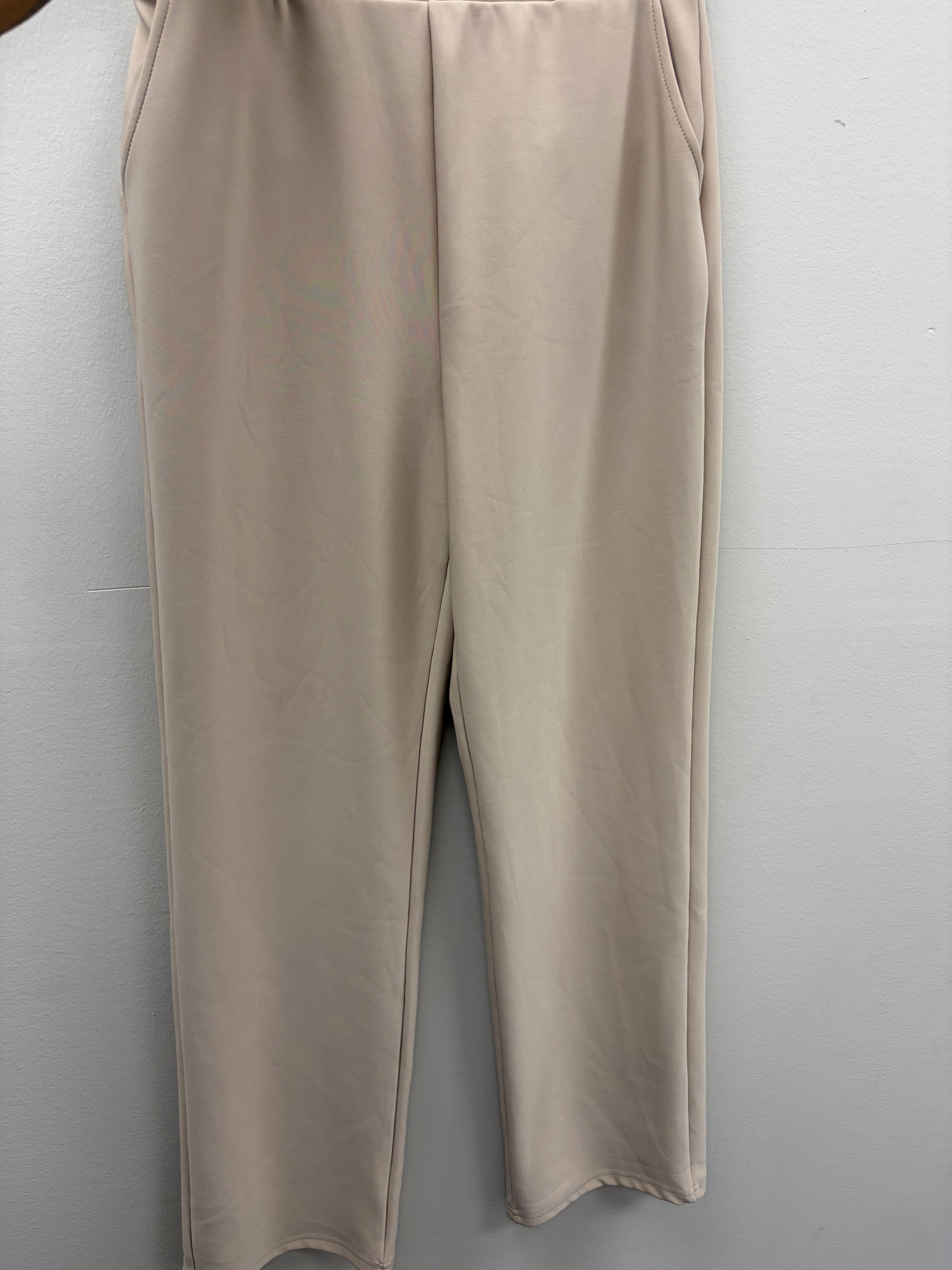 New Women’s Beige Flowy Pants