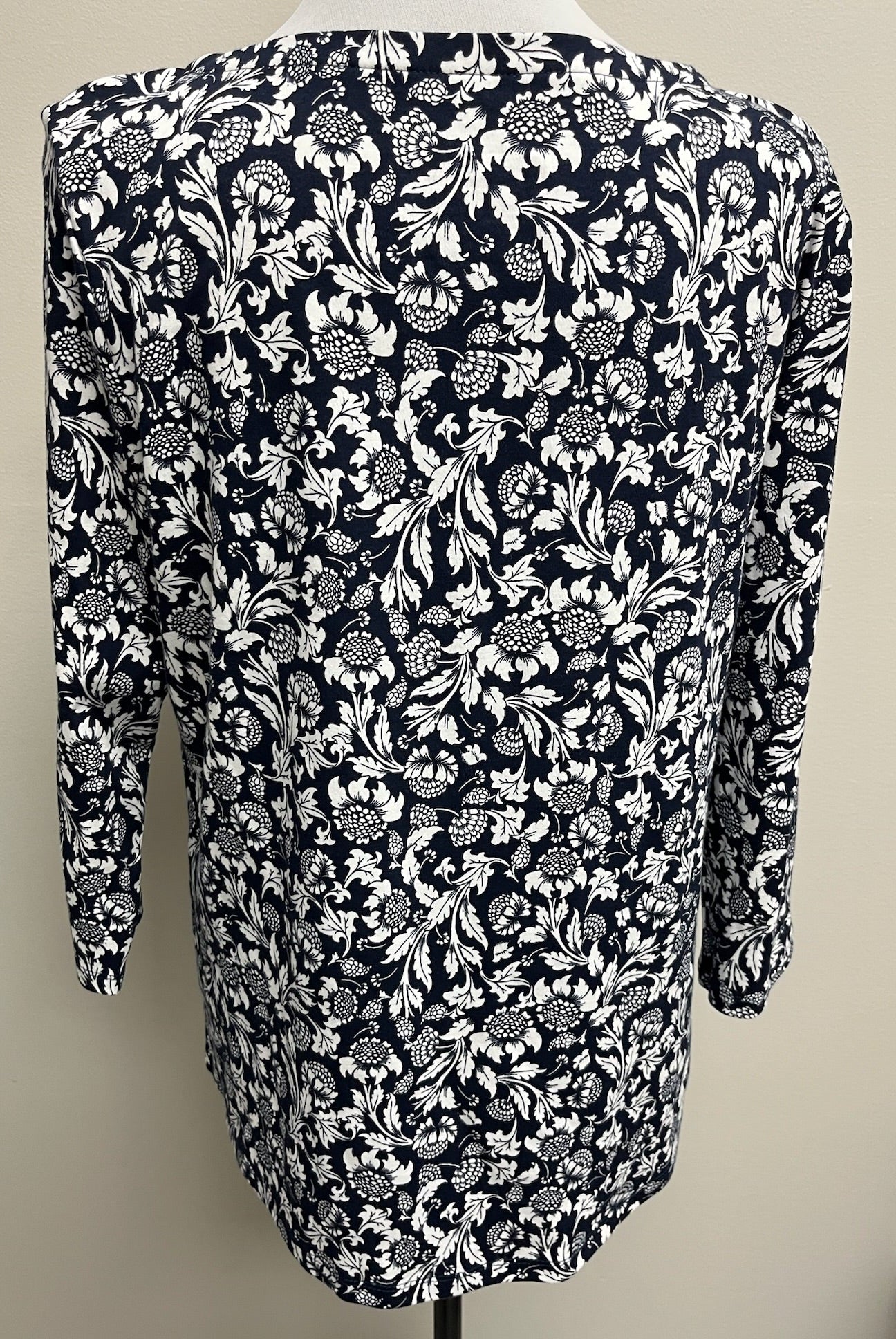 Women’s Black Floral Long Sleeve