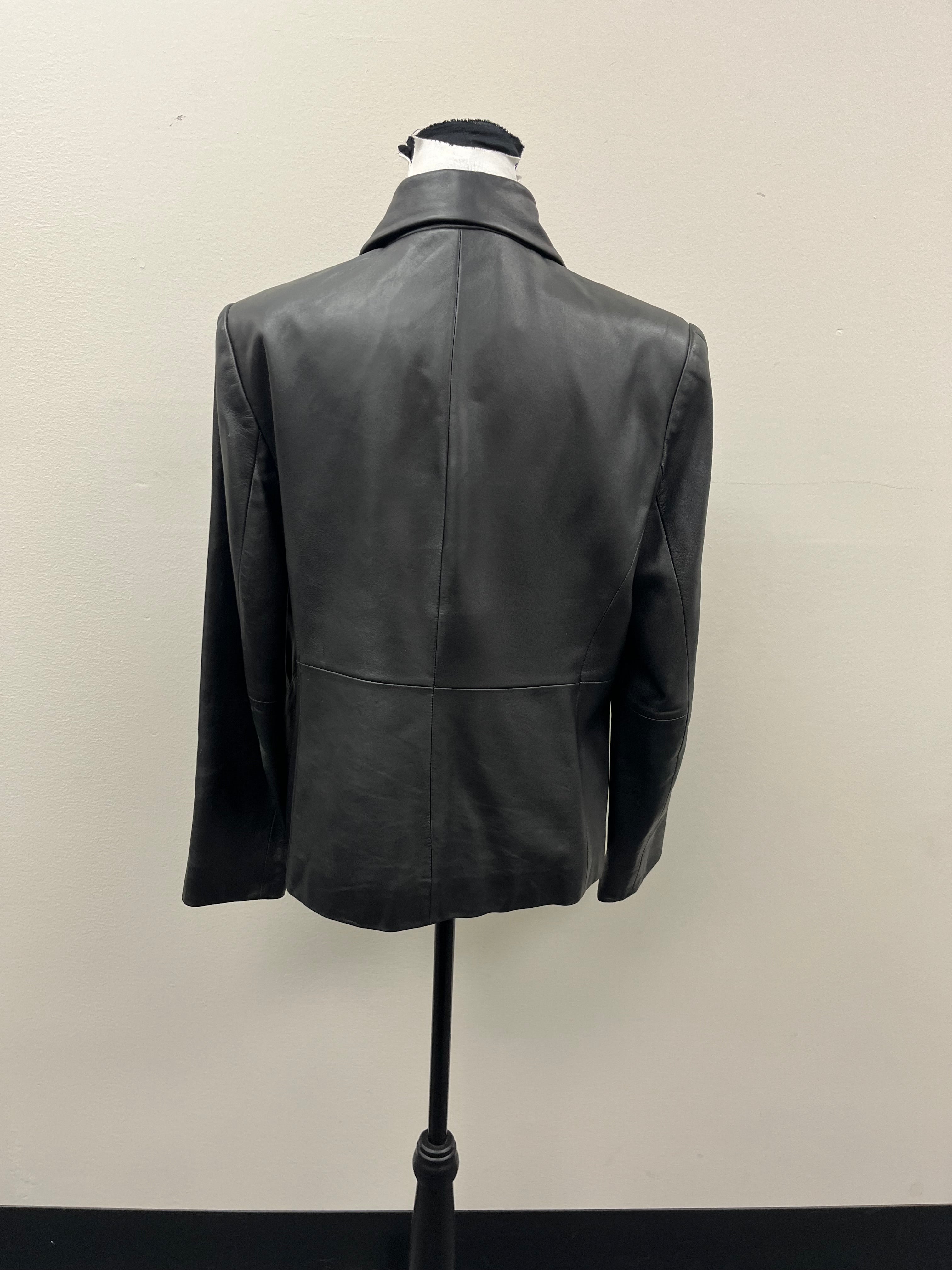 Used Women’s Black Jacket