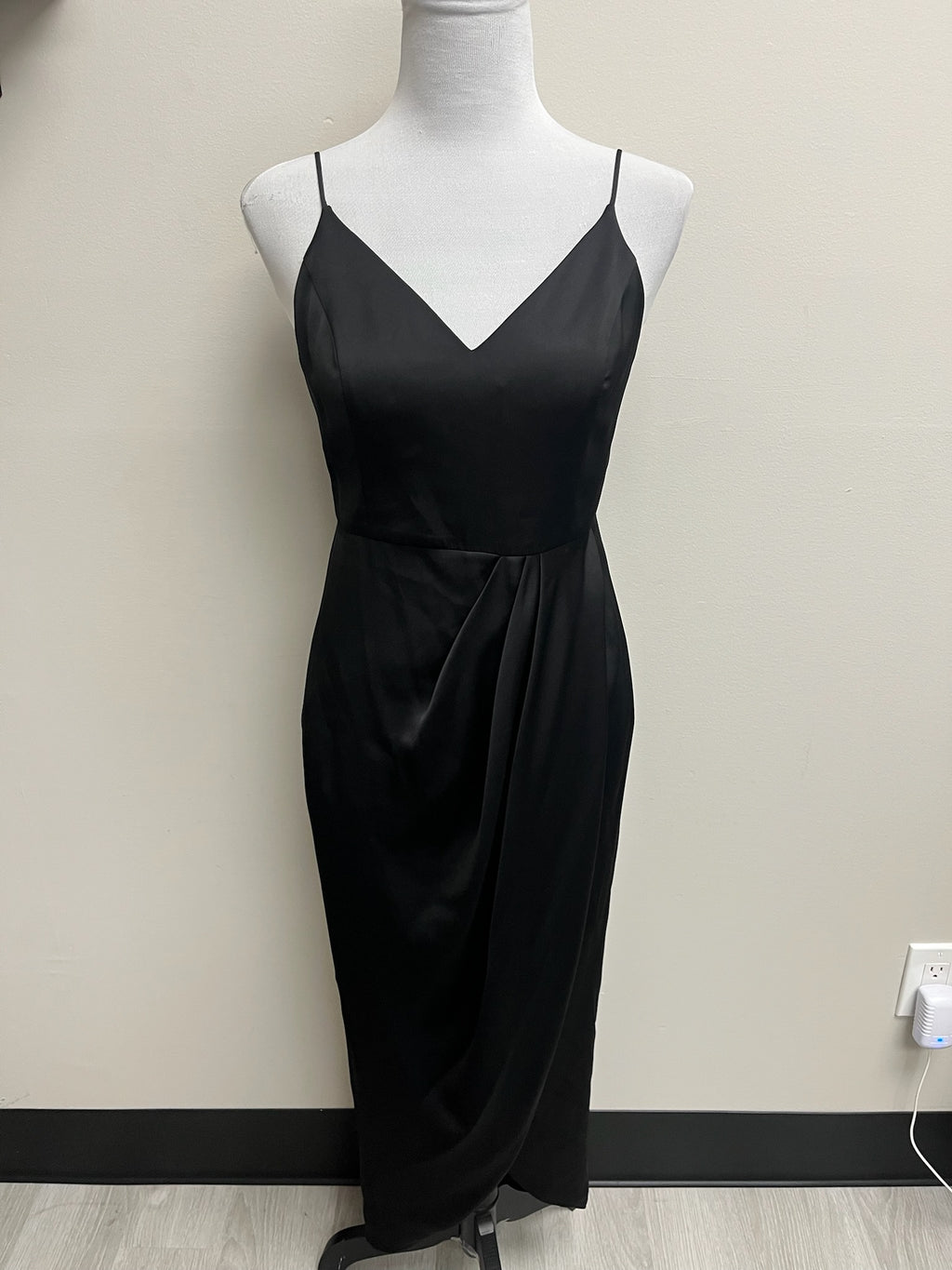 Used Women’s Black Cocktail Dress