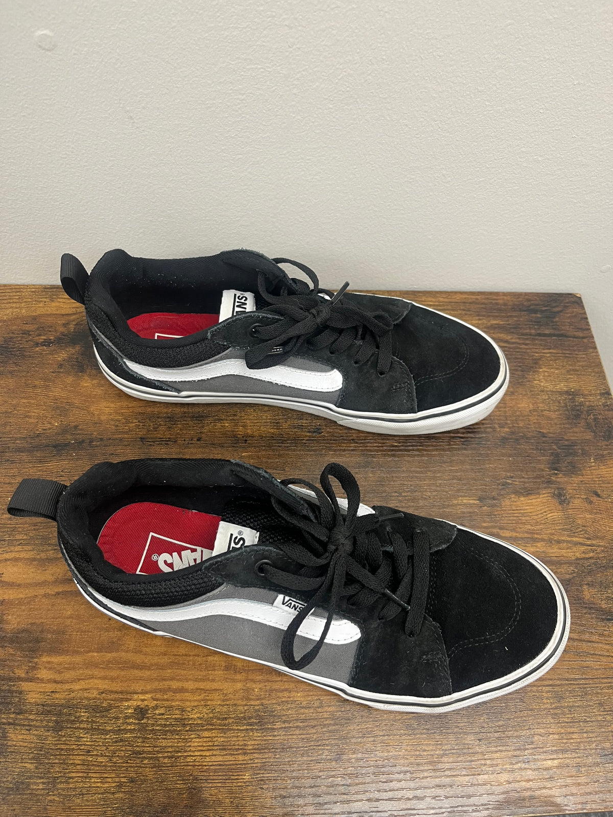 Used Men’s Sneakers