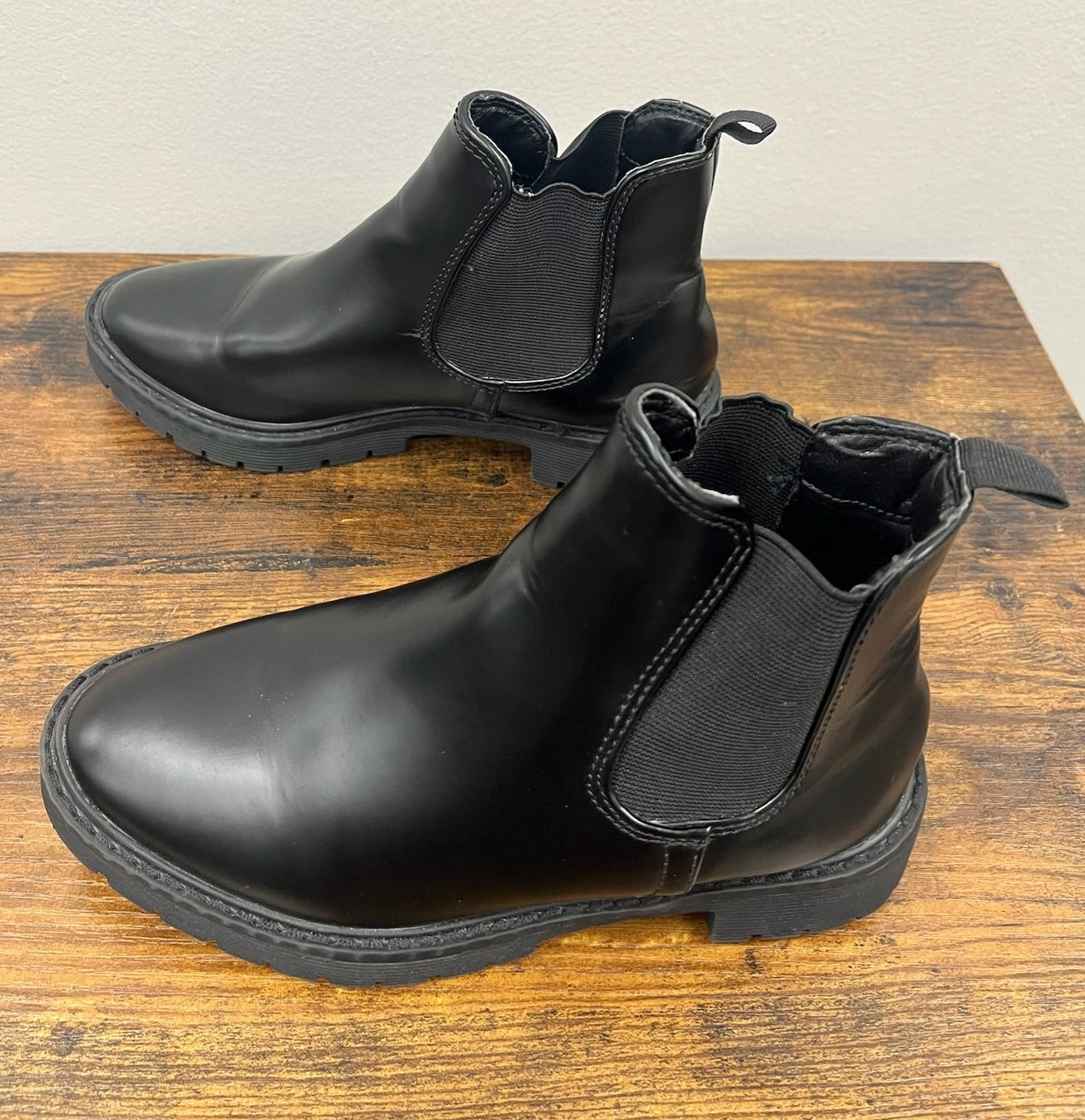 Used Girls Black Boots