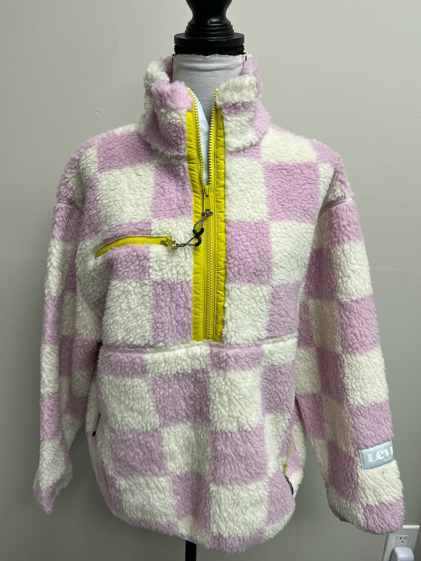 New Women’s Checkered Sweater