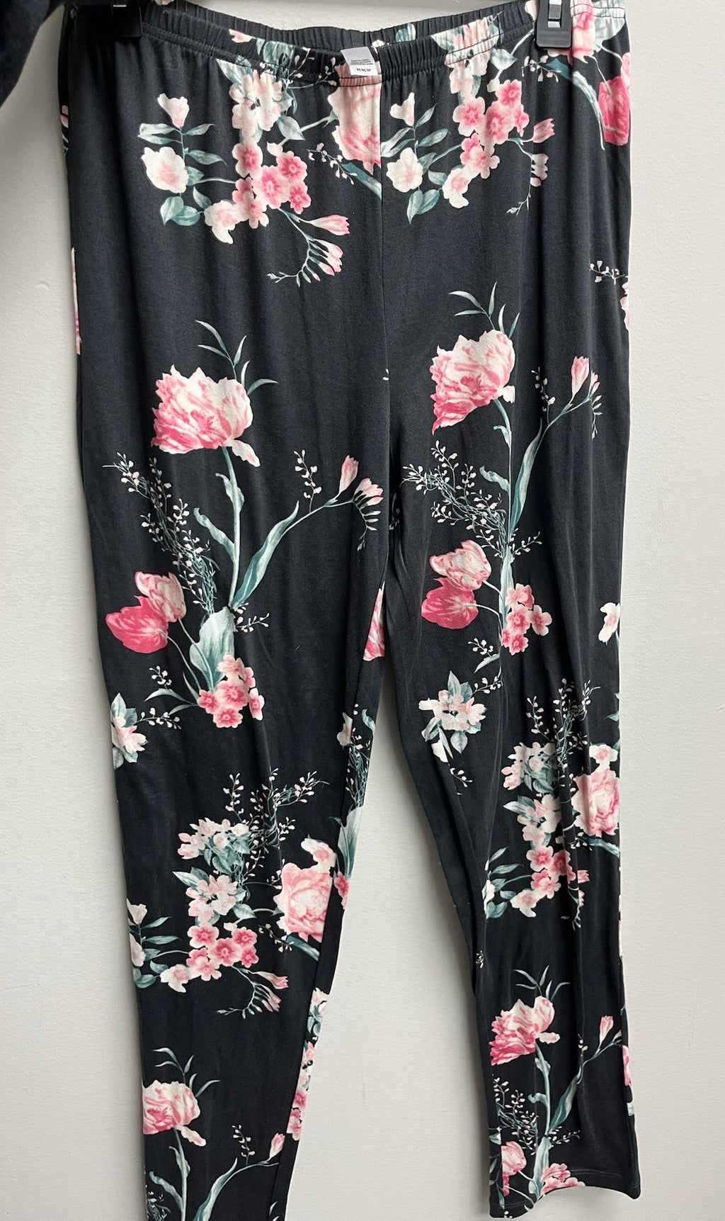 New Women’s 2 Piece Floral Set
