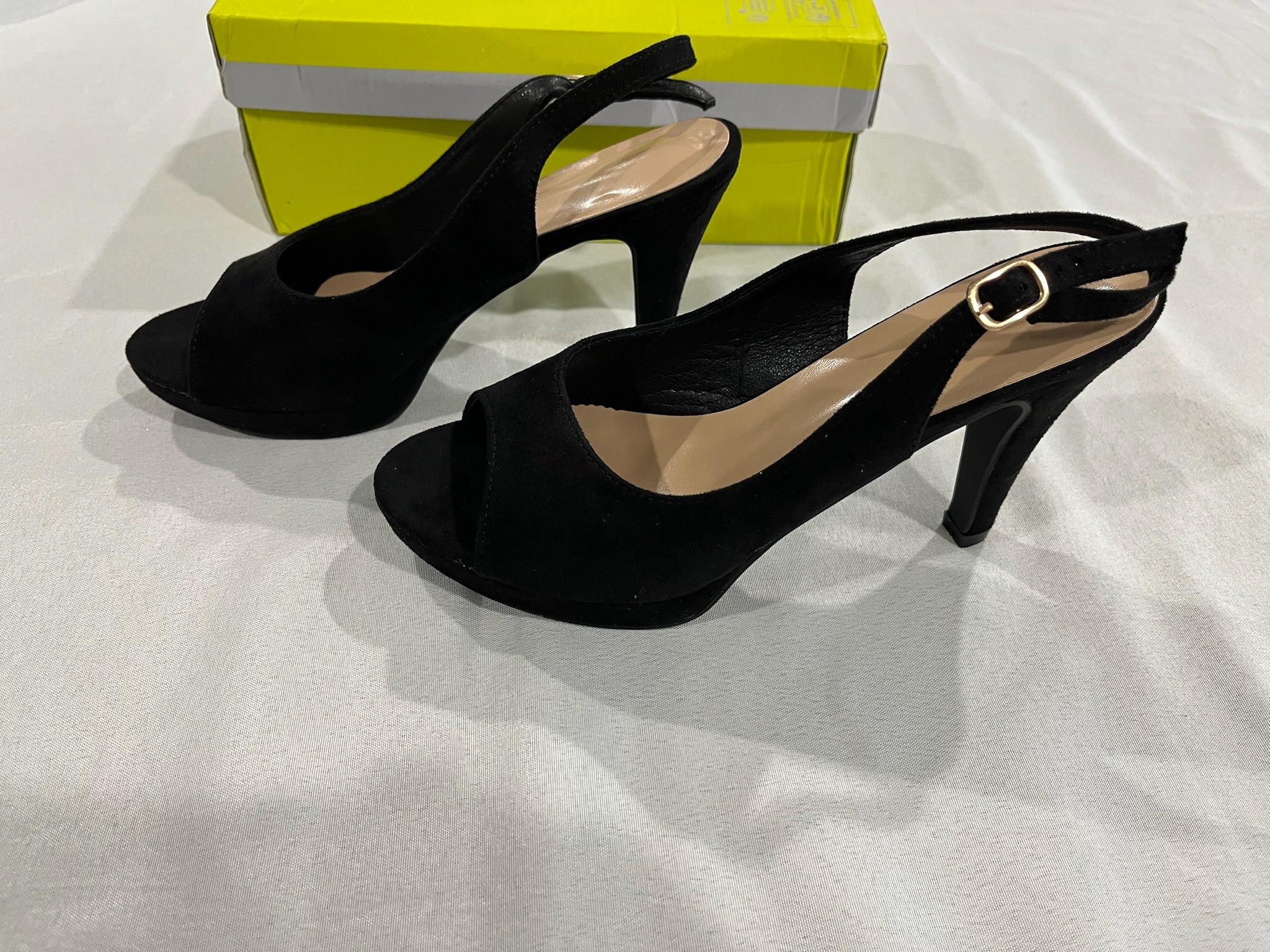 Women’s Black Heels image 2