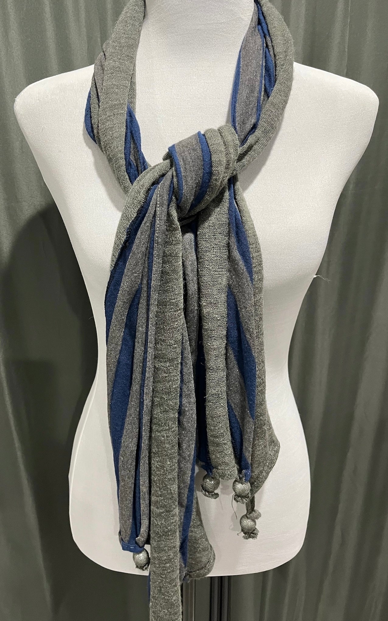 Scarf image 0