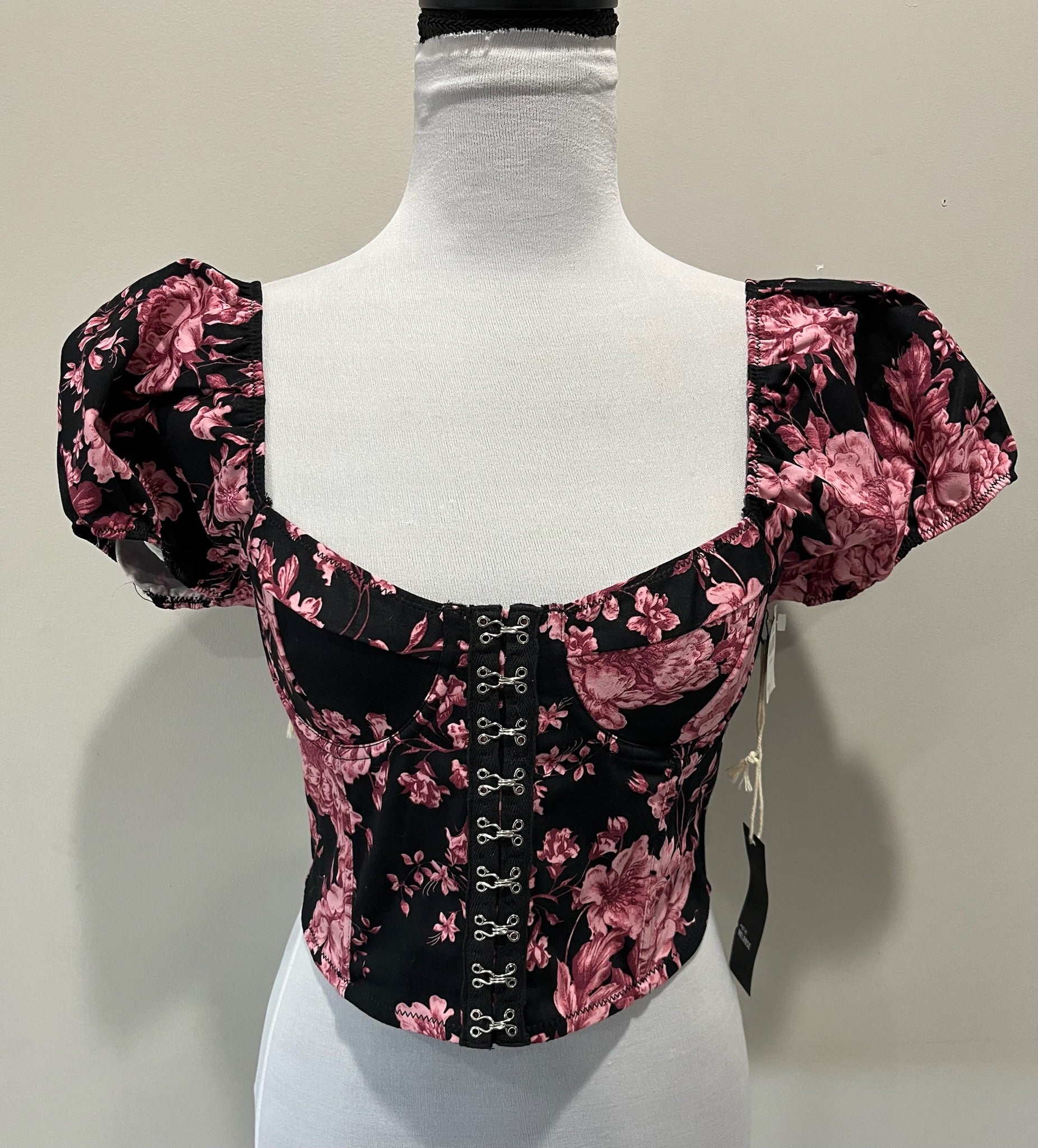 Women’s Floral Crop Top image 0