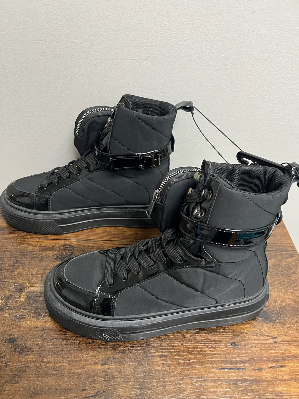 Women’s Black Boots With Ankle Pouch