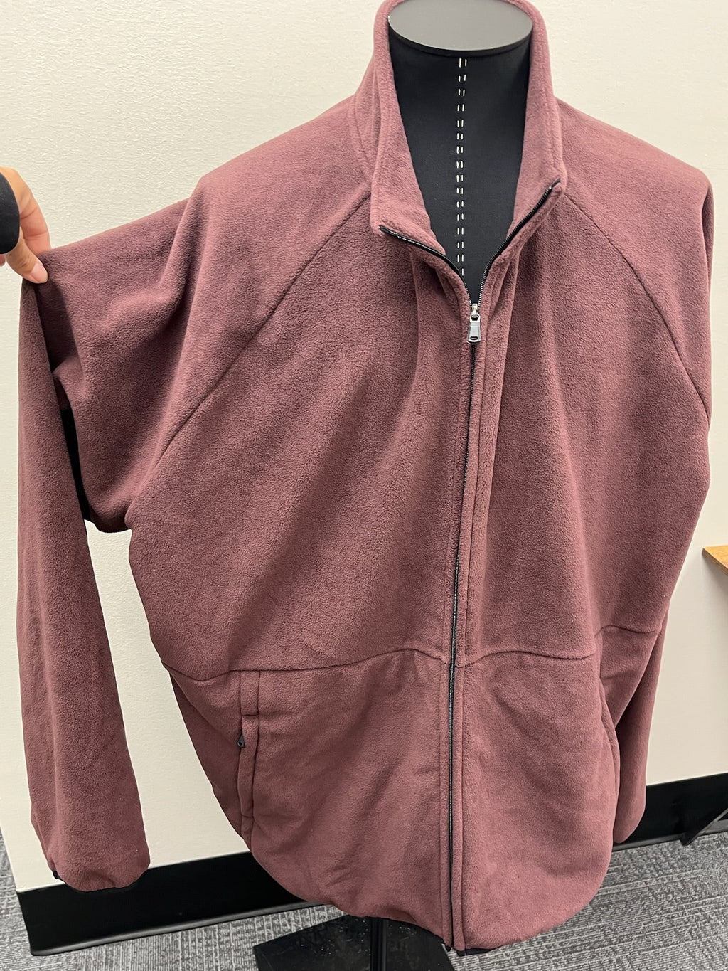 New Men’s Zip Up Sweater