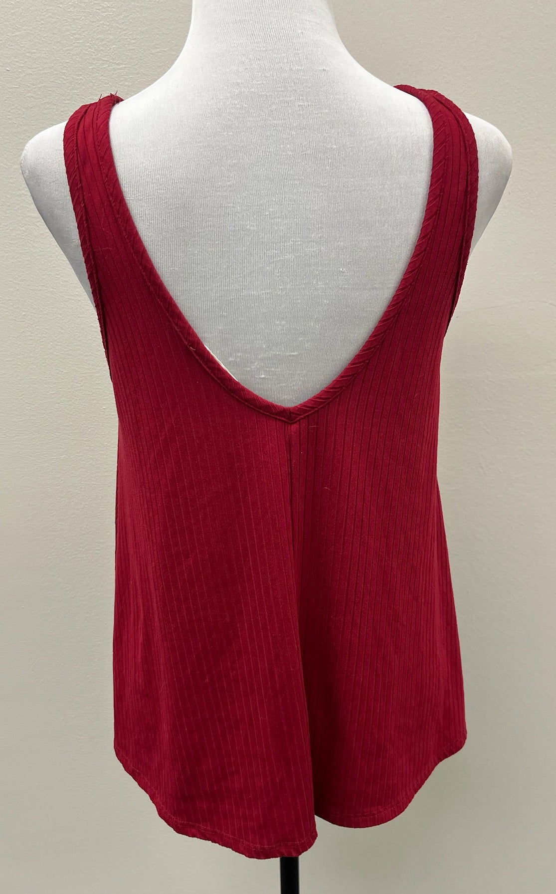Used Women’s Red Tank Top