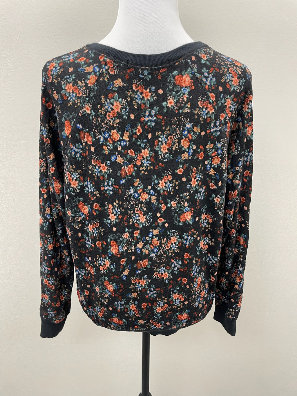 Women’s Floral Sweater Shirt