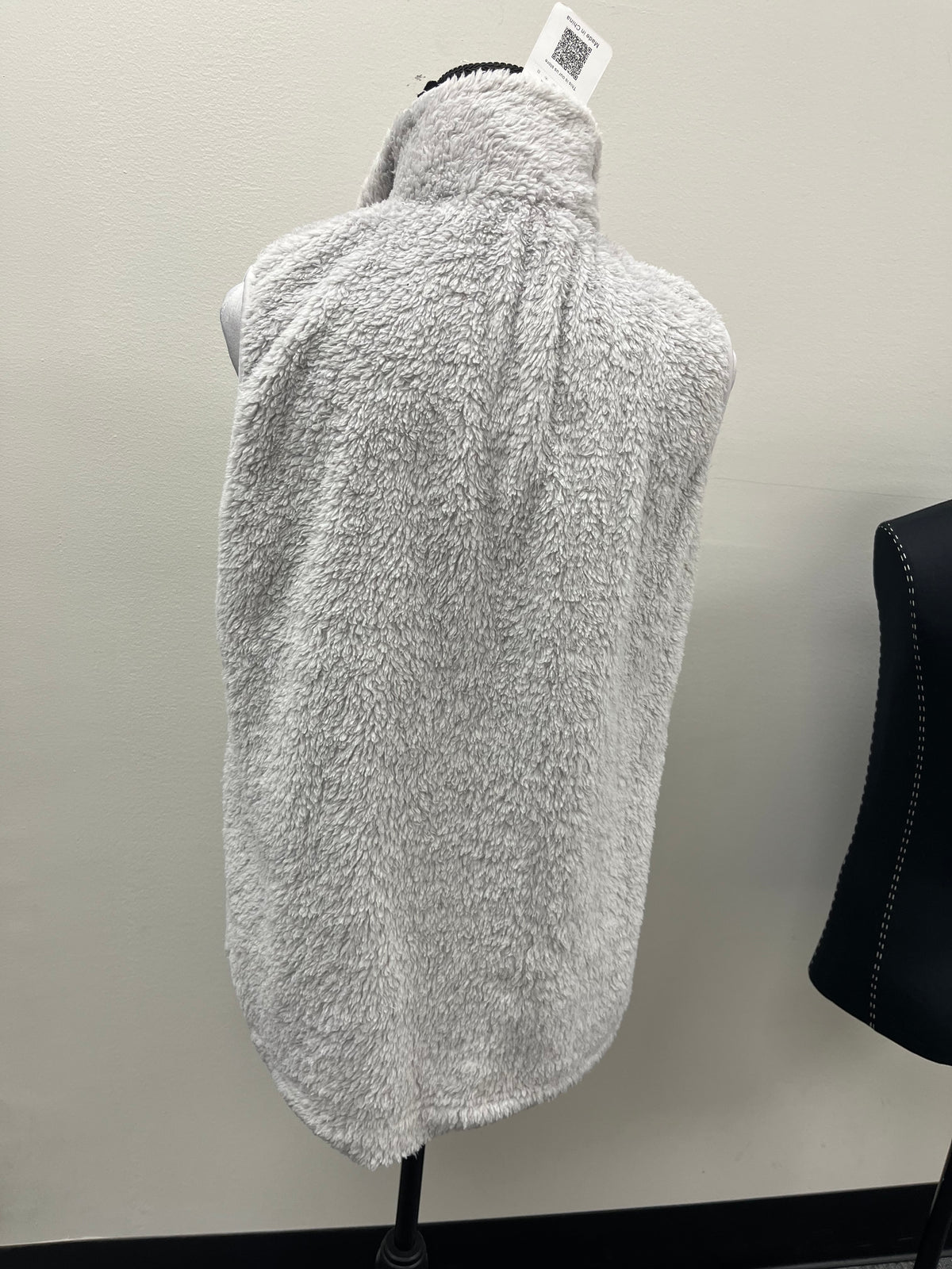 New Women’s Grey Fuzzy Vest