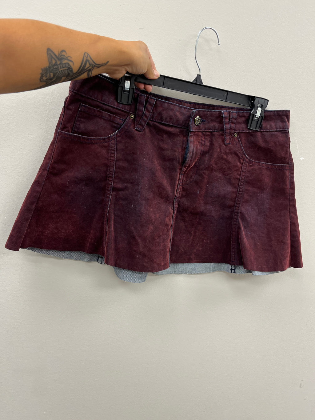 New Women’s Burgundy Skirt
