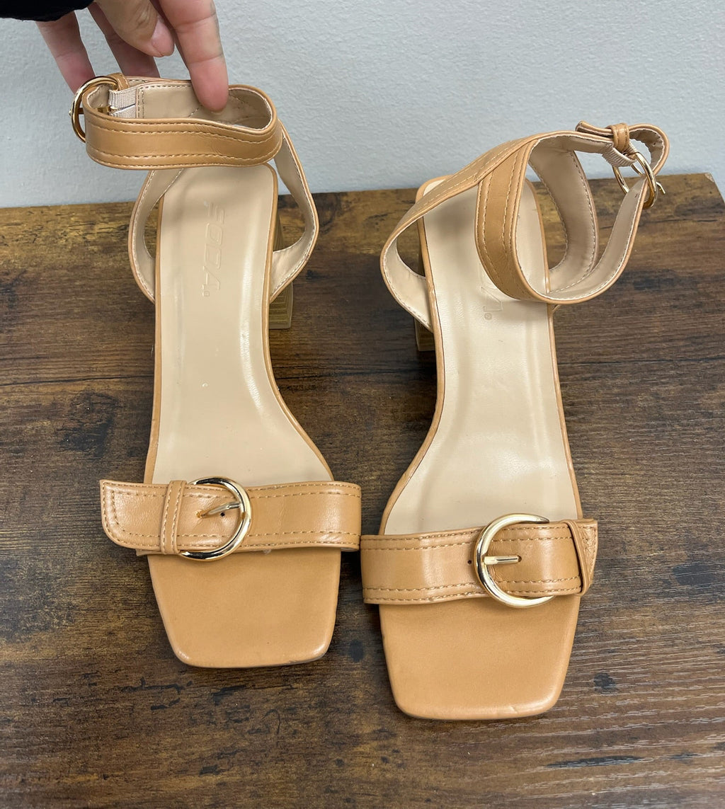 New Women’s Tan Heels