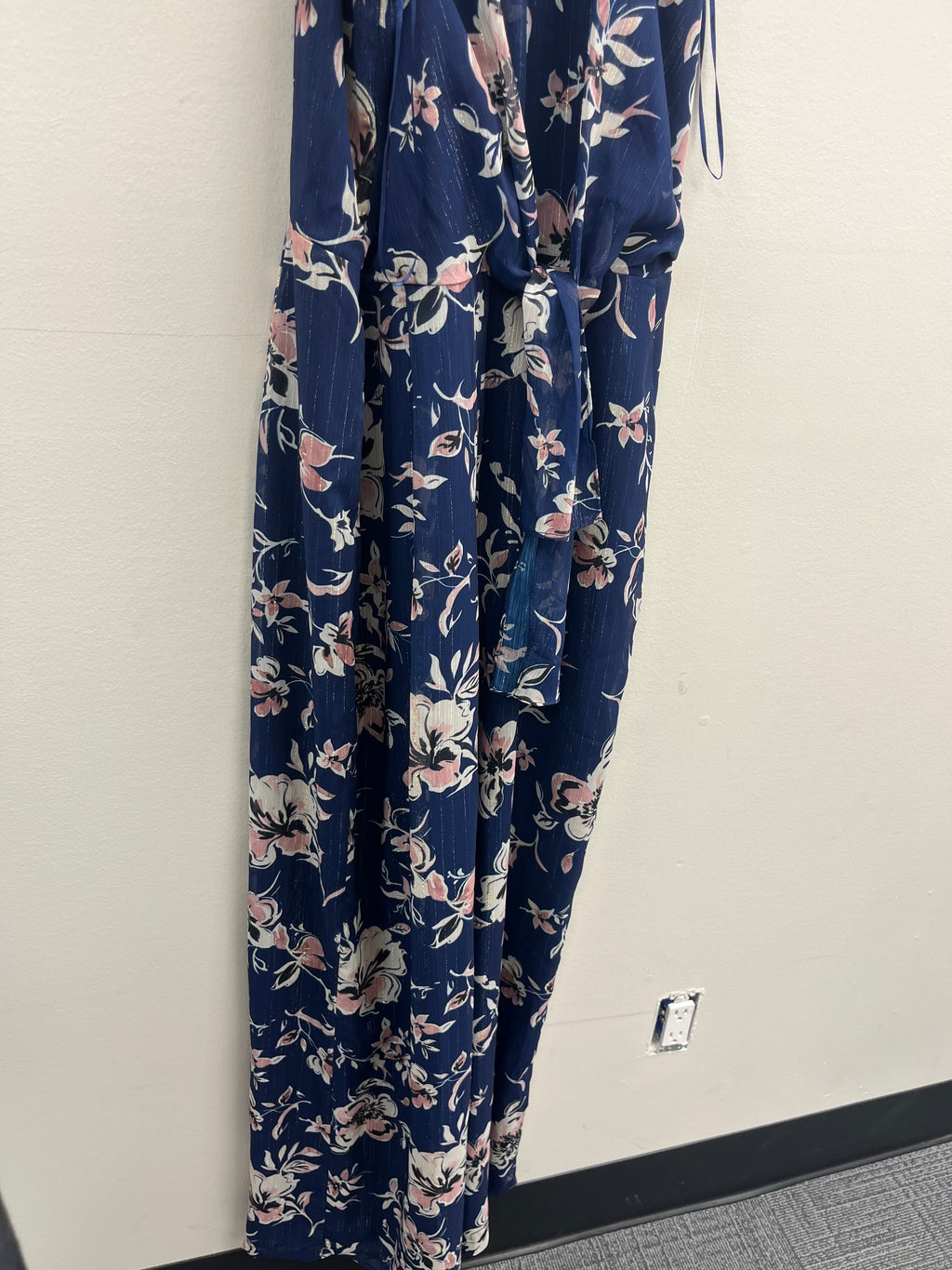 Used Women’s Blue Floral Jumpsuit