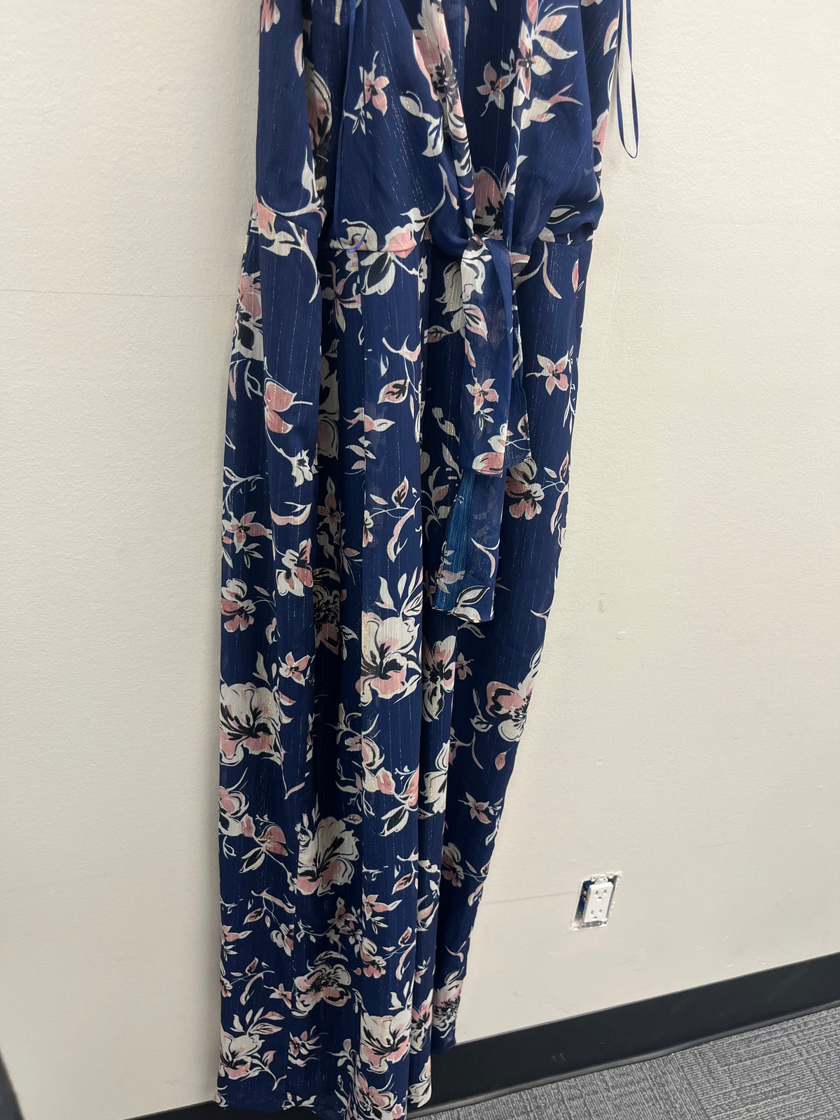 Used Women’s Blue Floral Jumpsuit