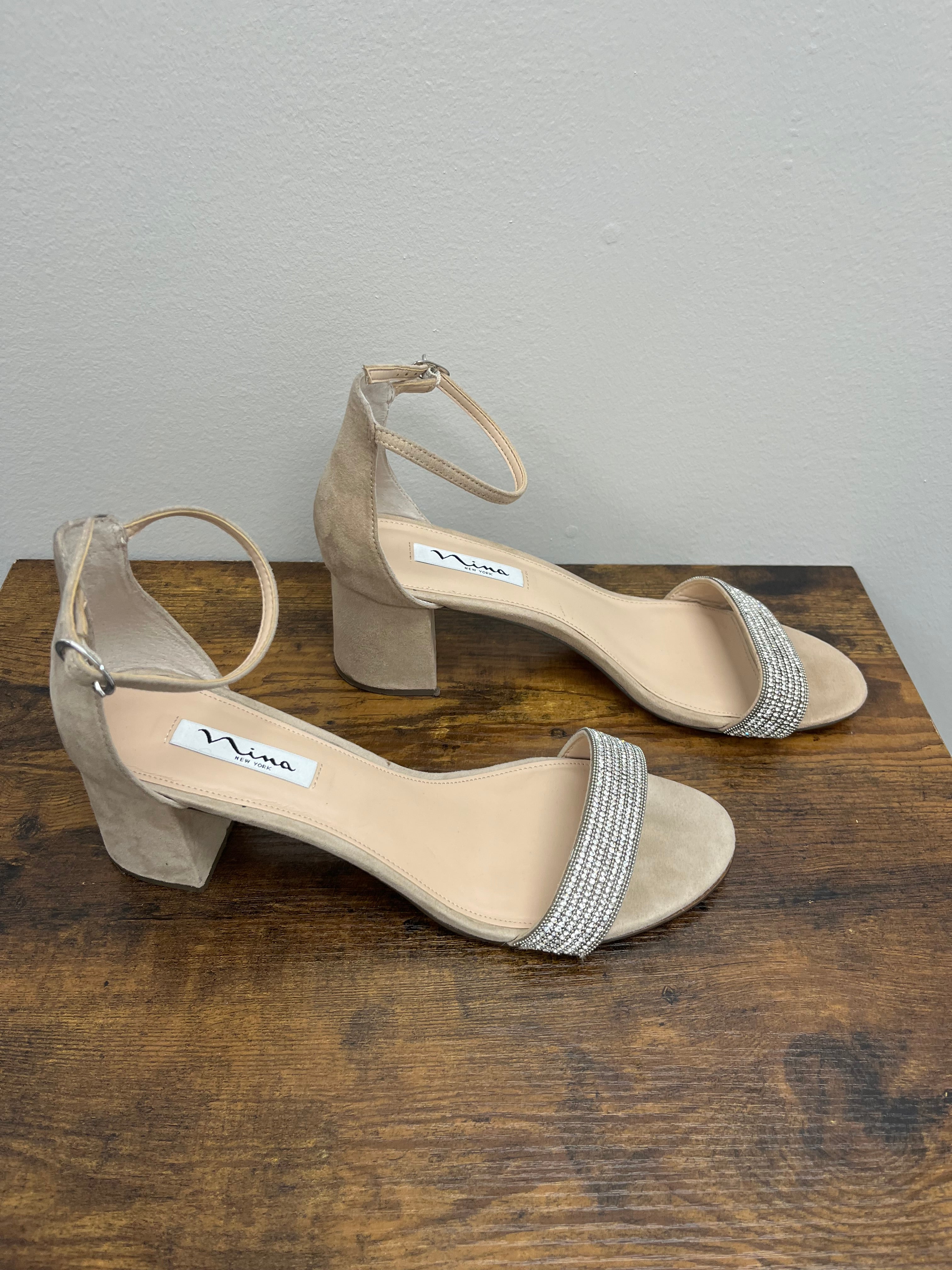 Used Women’s Tan Sparkly Heels