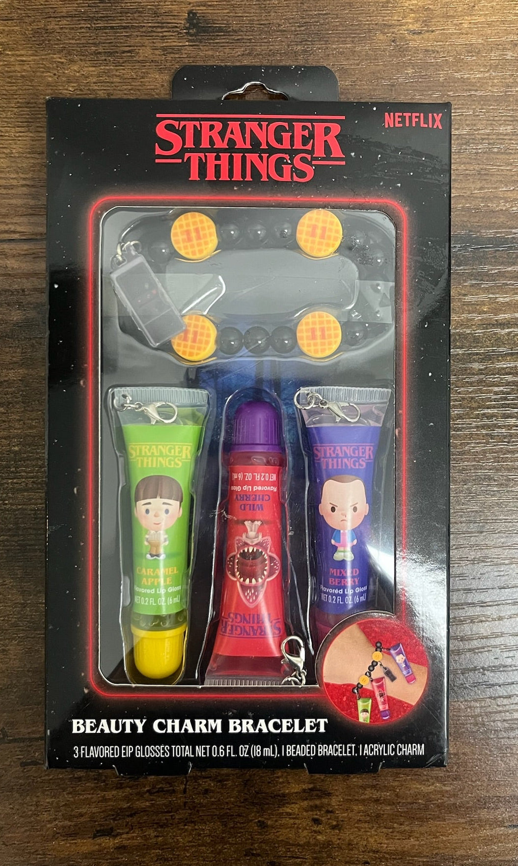 New Stranger Things Beauty Charm Bracelet + 3 Flavored Lipglosses