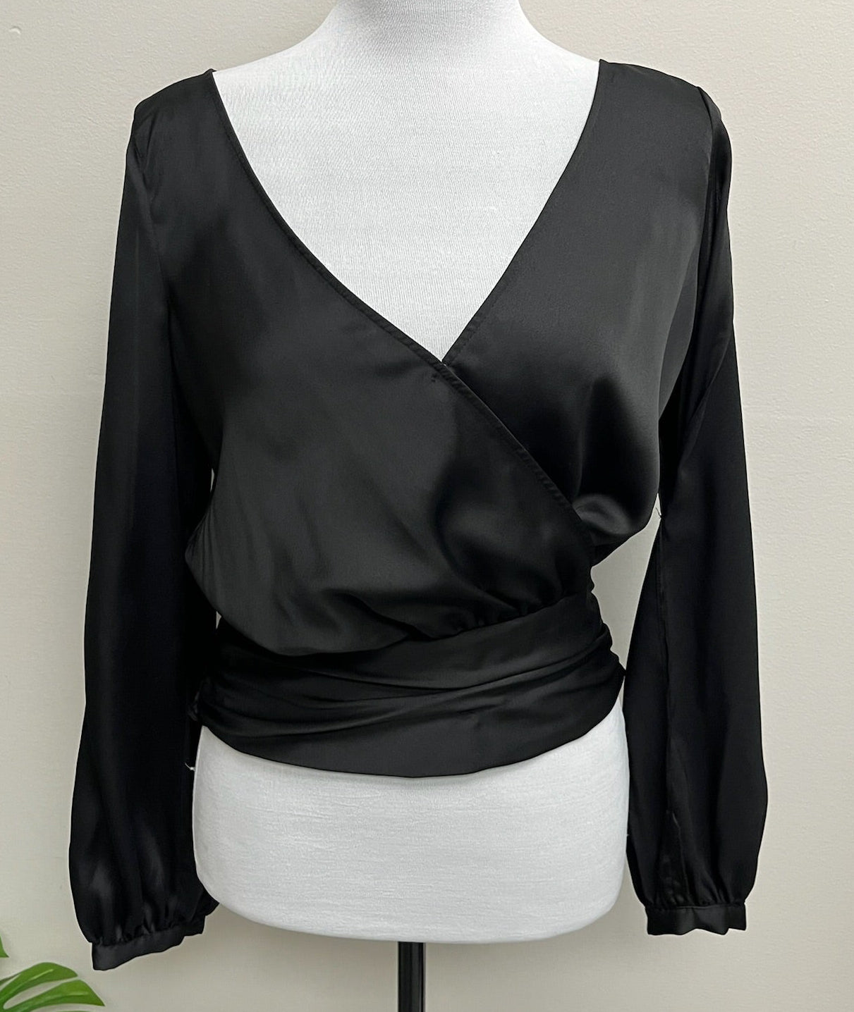 Used Women’s Black Peek A Boo Arms Shirt