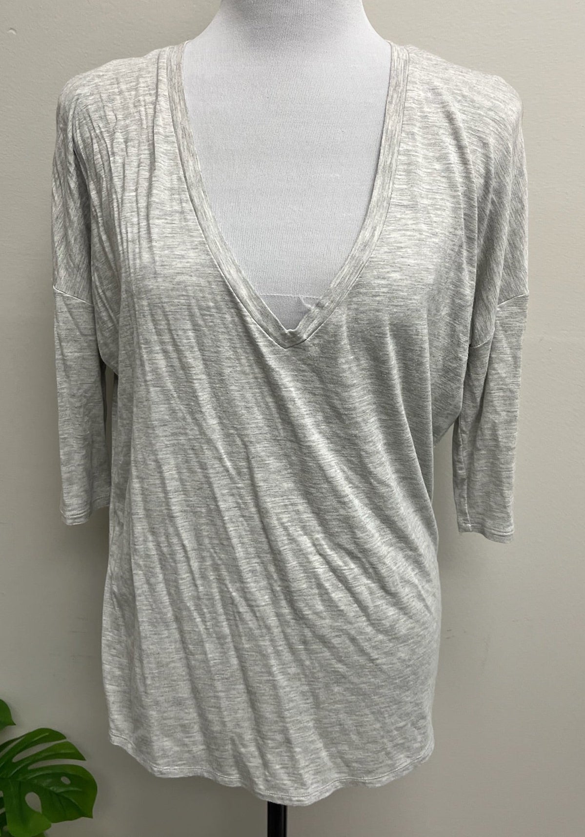 Used Women’s Grey Shirt