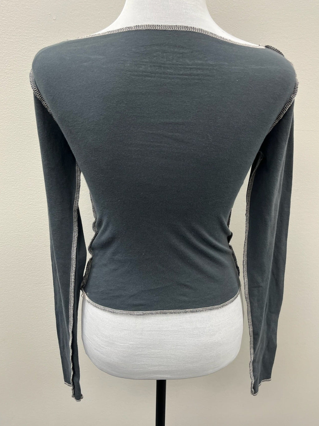 Used Women’s Grey Long Sleeve Shirt