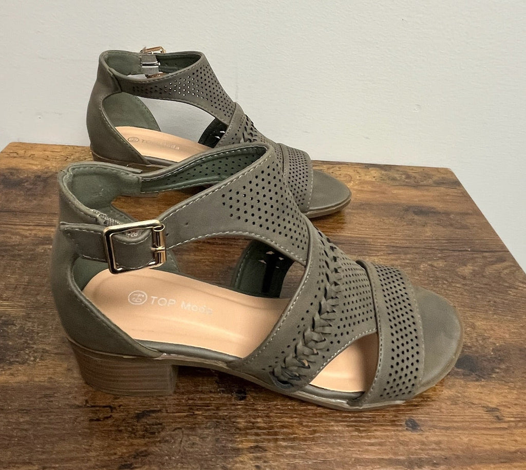 Used Women’s Green Heeled Sandals