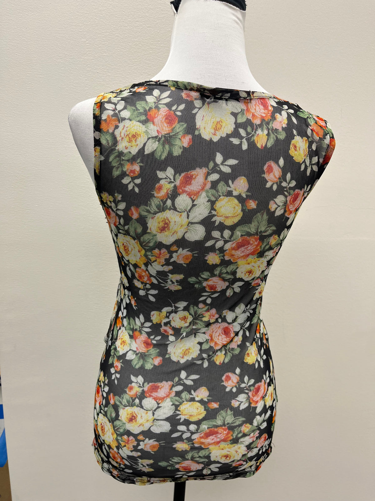Used Women’s Floral Mesh Tank Top