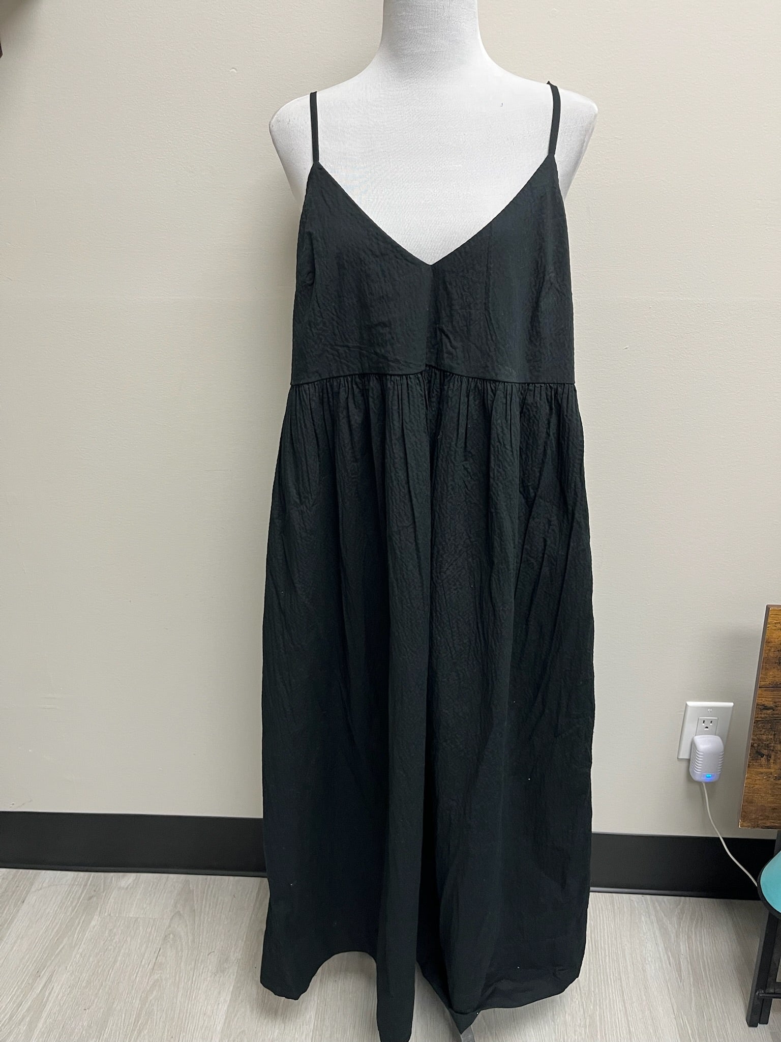 New Women’s Black Dress