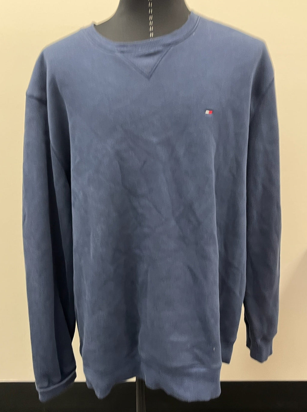 Used Men’s Blue Sweater Shirt