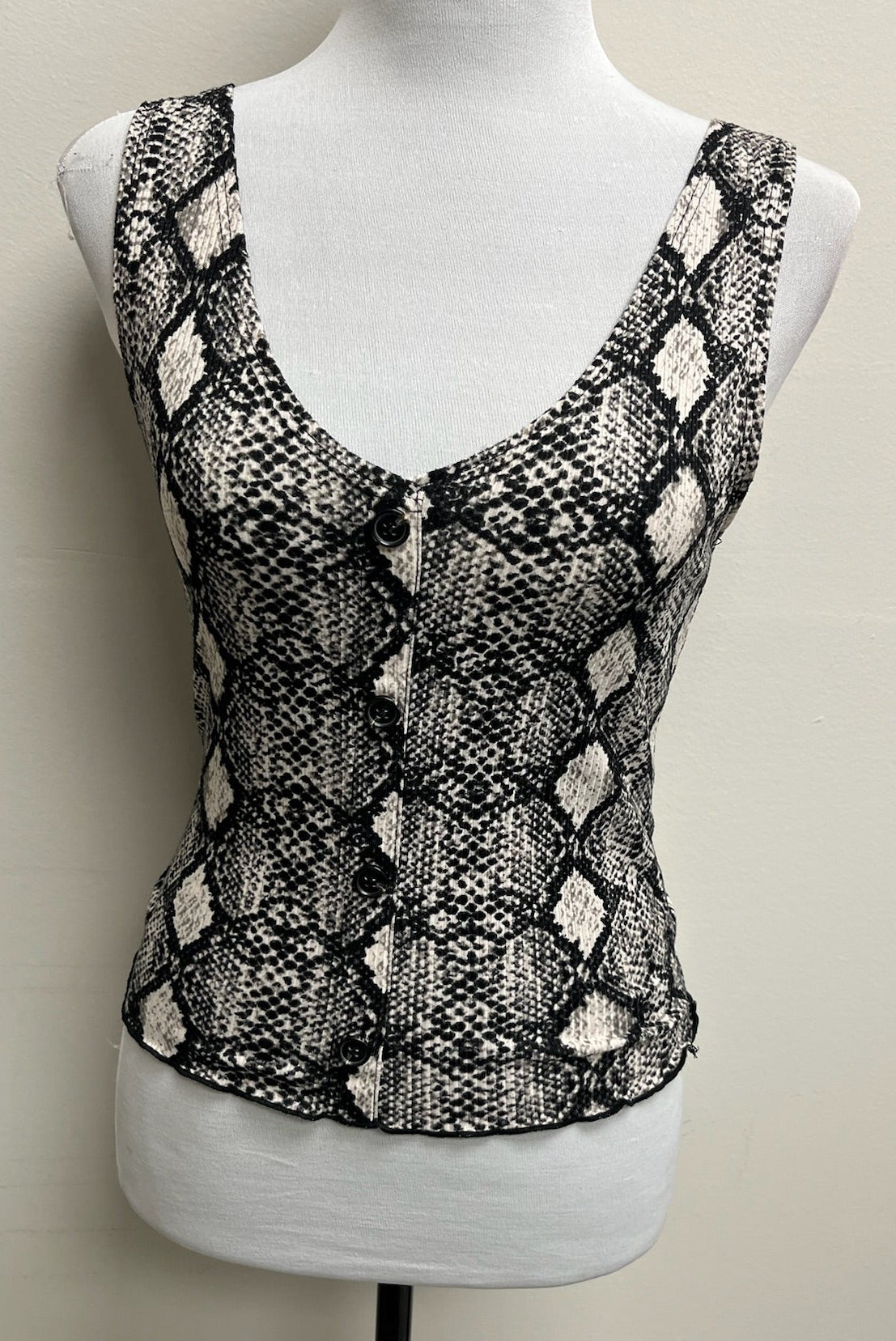 Used Women’s Tank Top