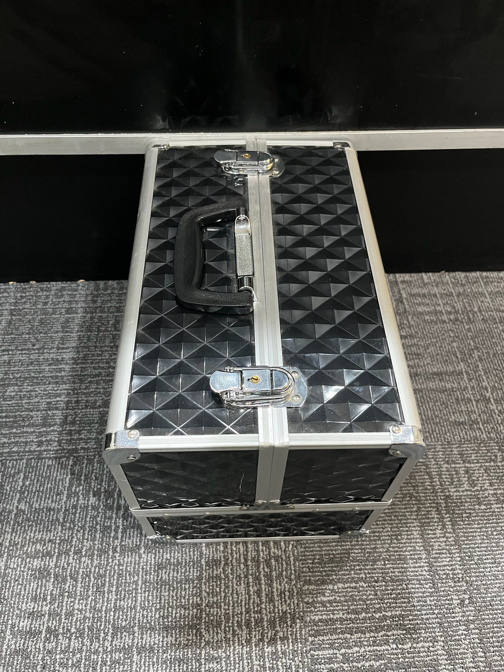 Black Travel Training Case With Keys