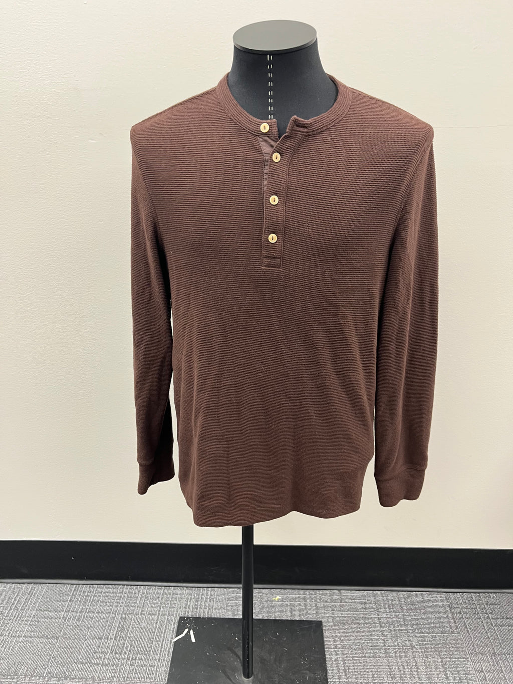 Used Men’s Brown Shirt