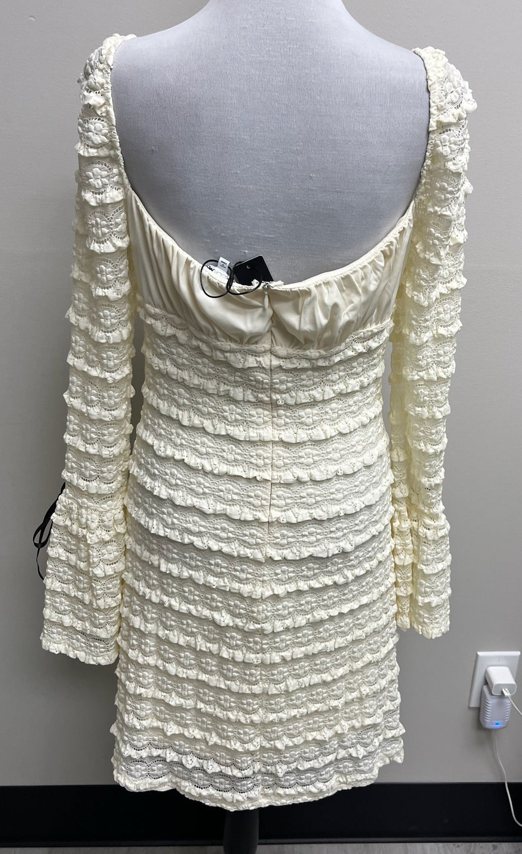 New Women’s White Dress