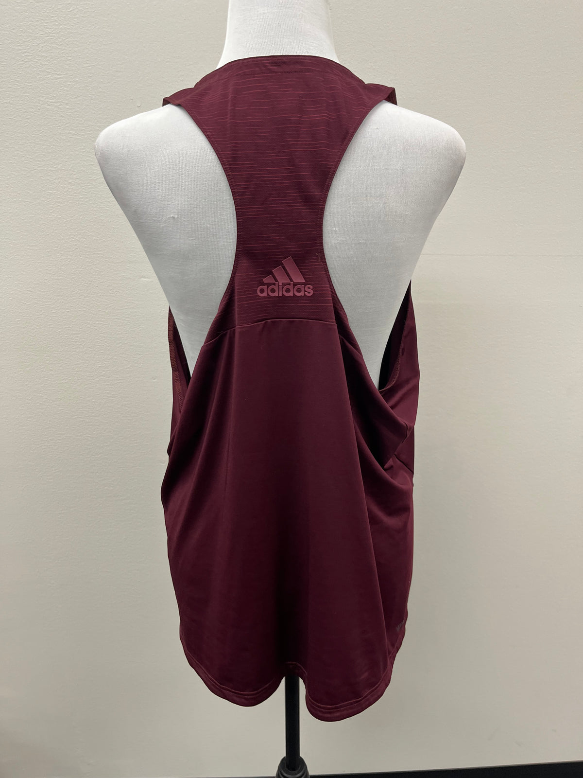 Used Women’s Burgundy Athletic Tank Top