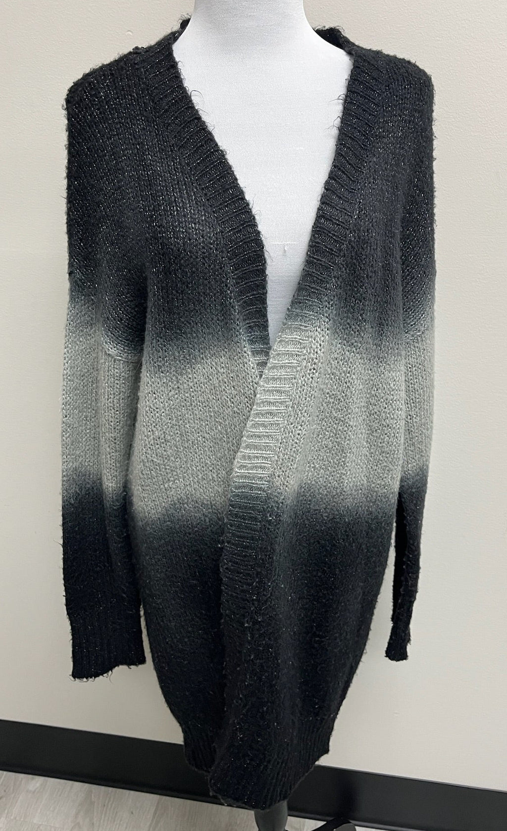 Used Women’s TriColor Cardigan