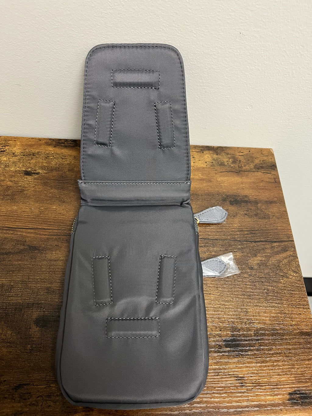 New Grey Snap On Magnetic Purse