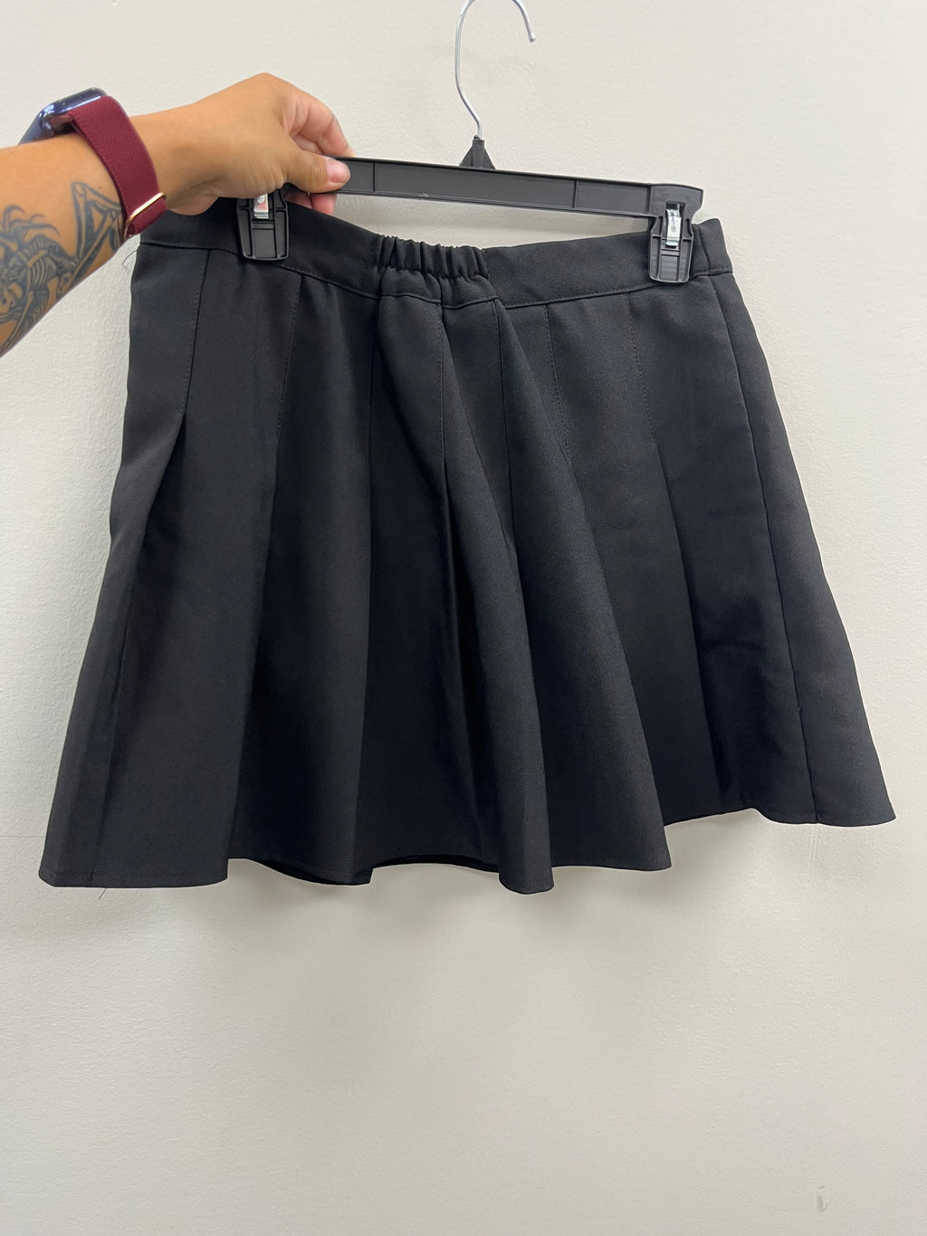 Used Women’s Black Skort