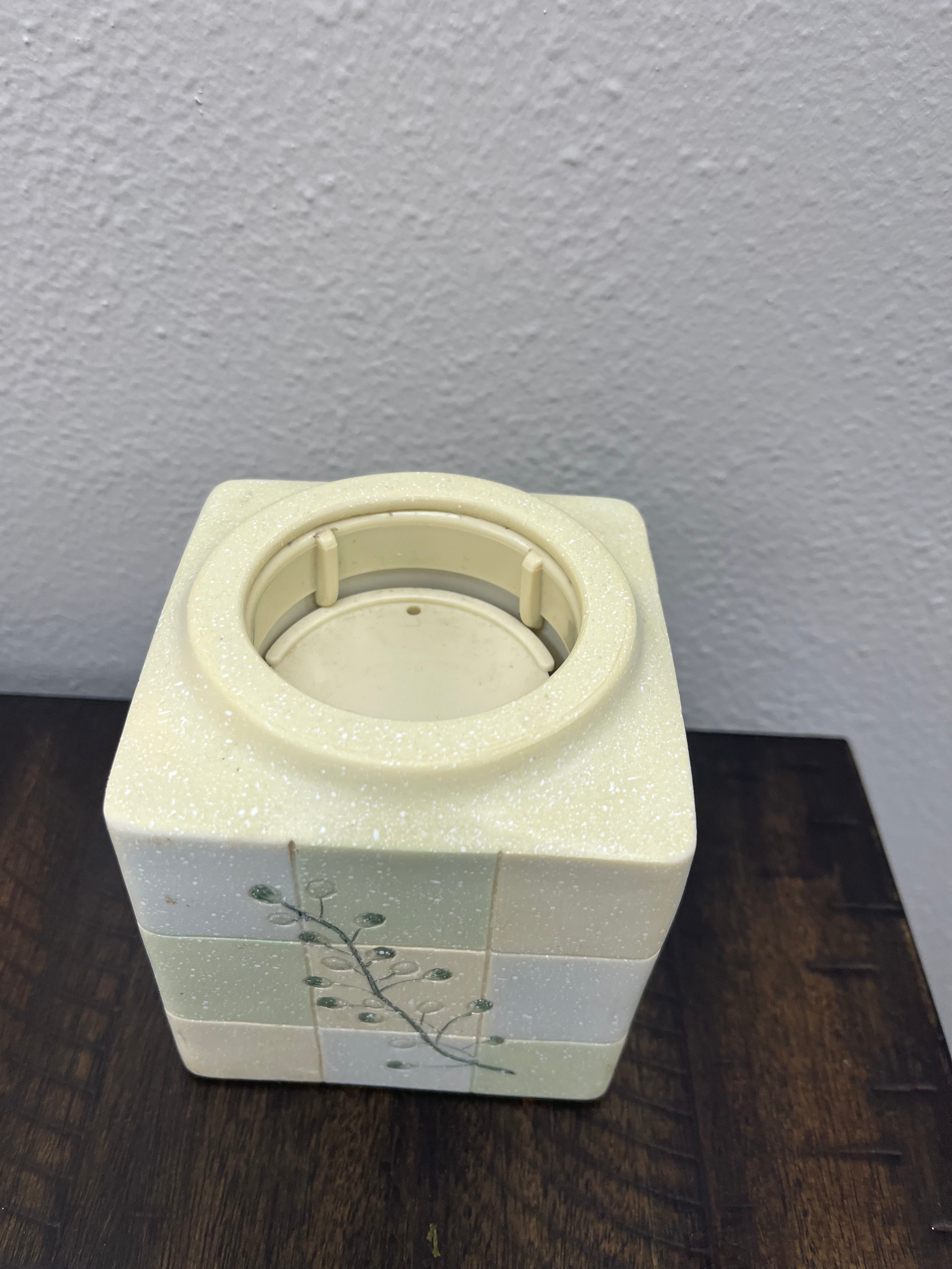 Used Ceramic Cup Holder