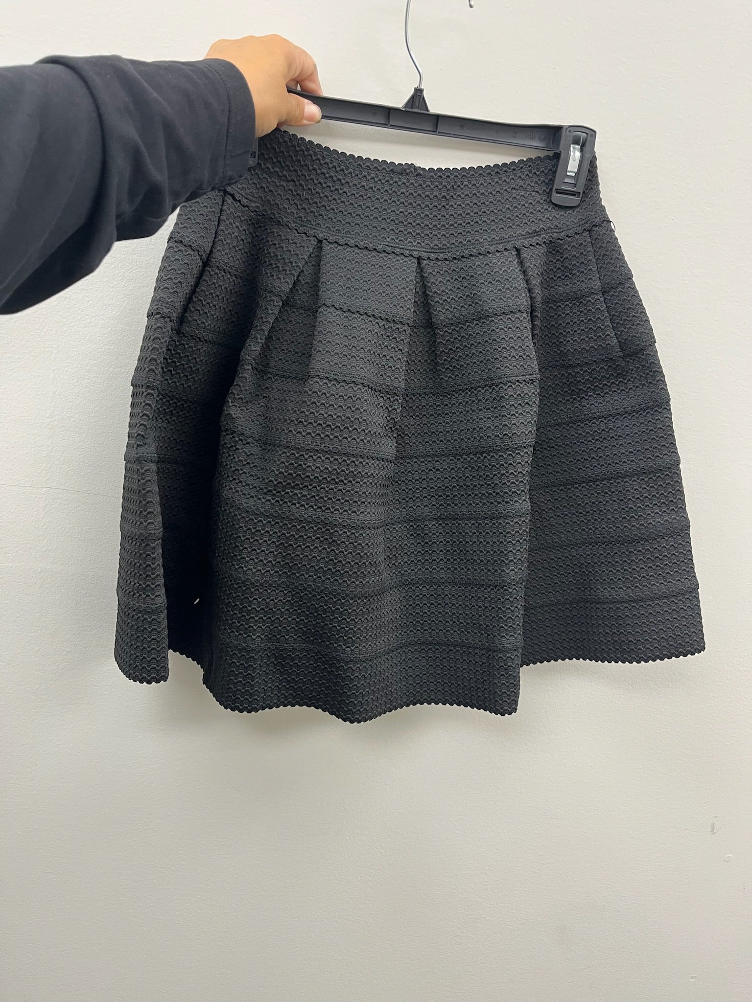 New Women’s Black Skirt