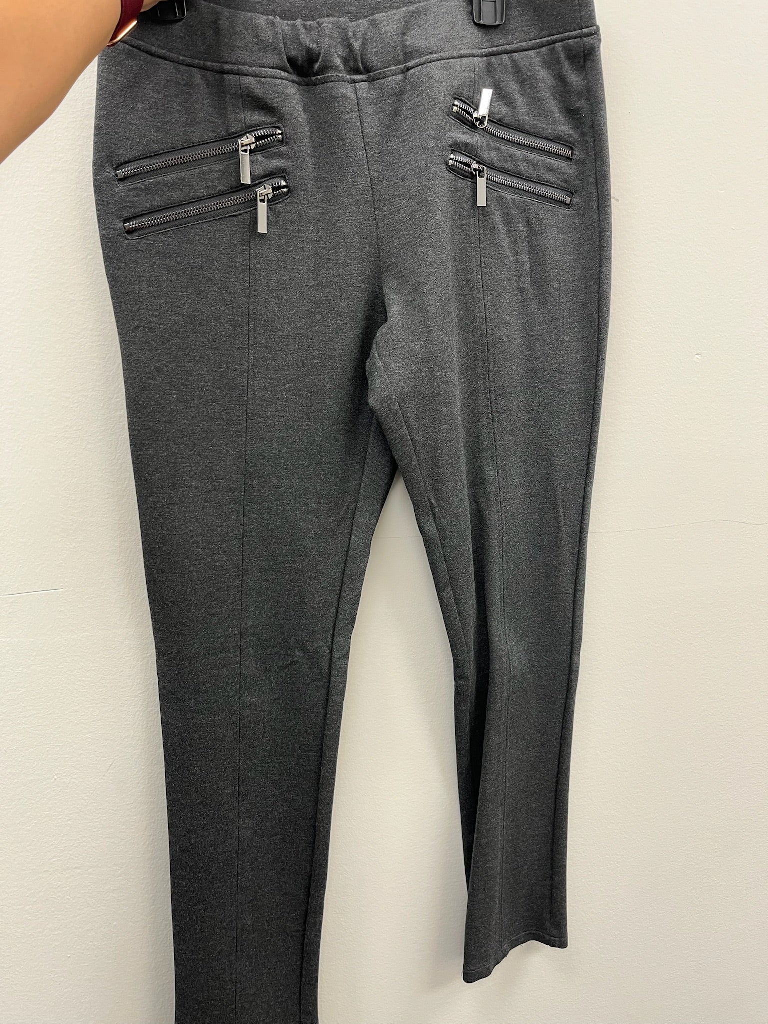 Used Women’s Grey Pants