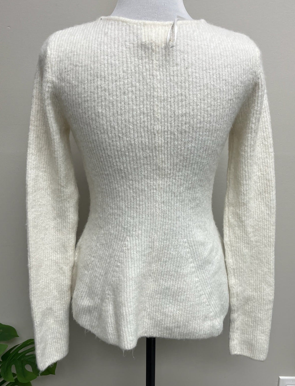 Used Women’s White Knitted Cardigan