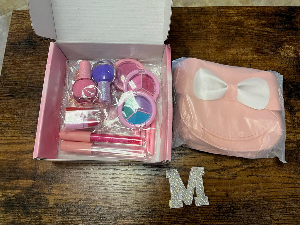 New Girls Makeup & Purse Set