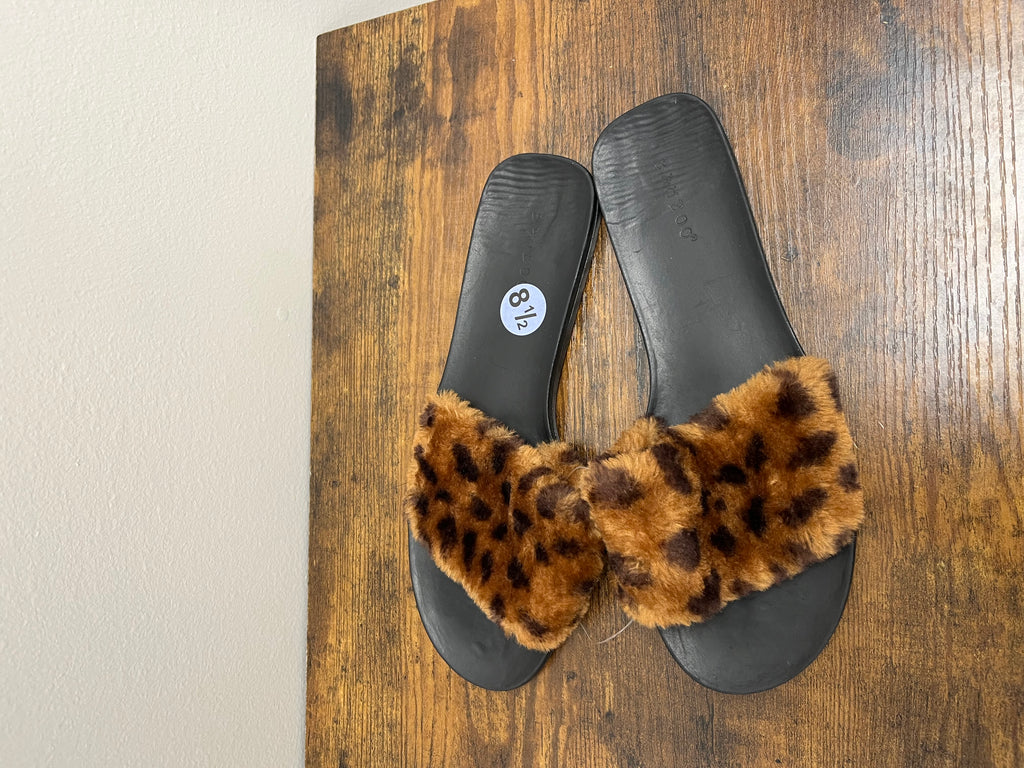 New Women’s Leopard Sandals