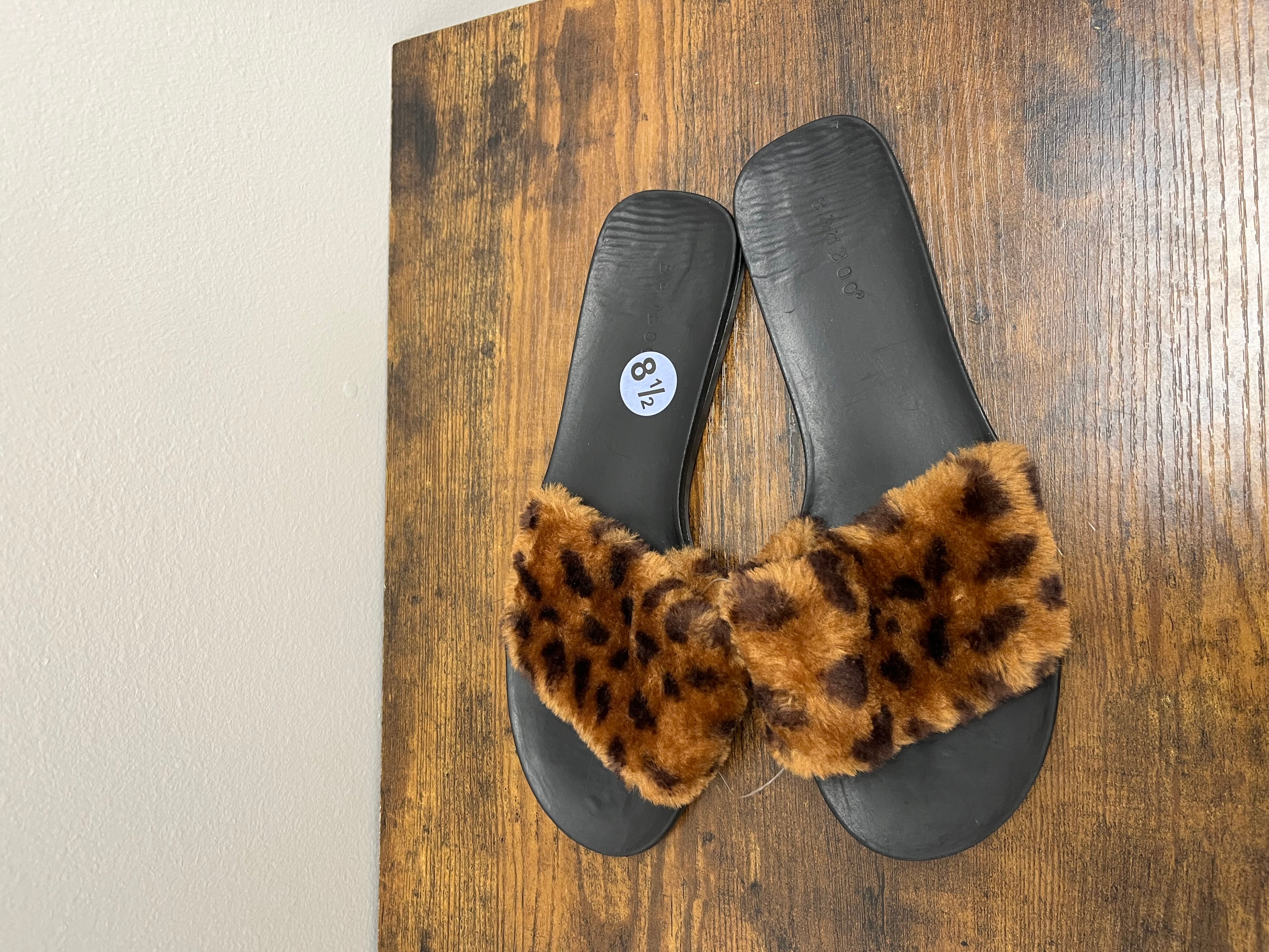 New Women’s Leopard Sandals