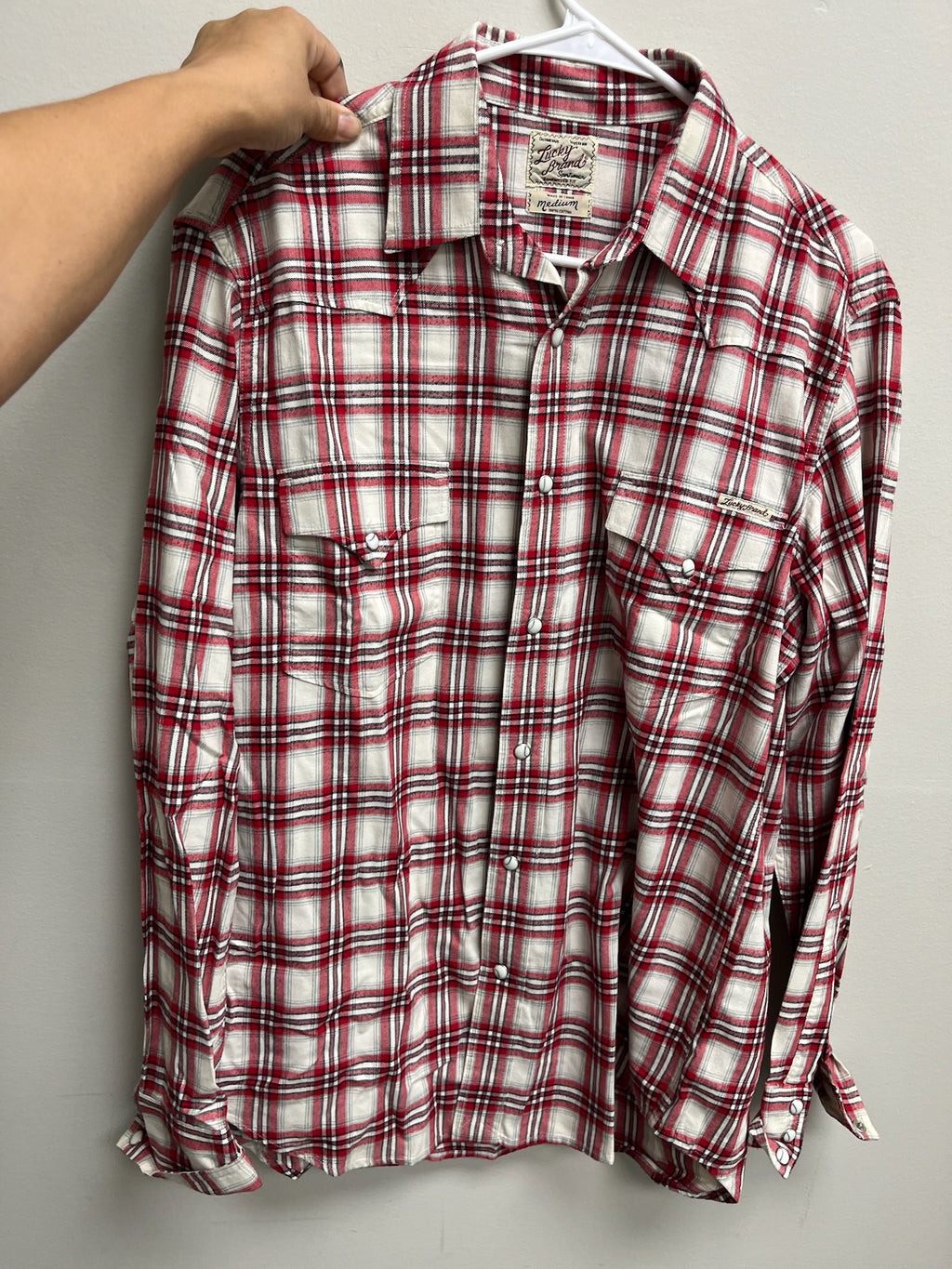 Used Men’s Red Flannel Long Sleeve