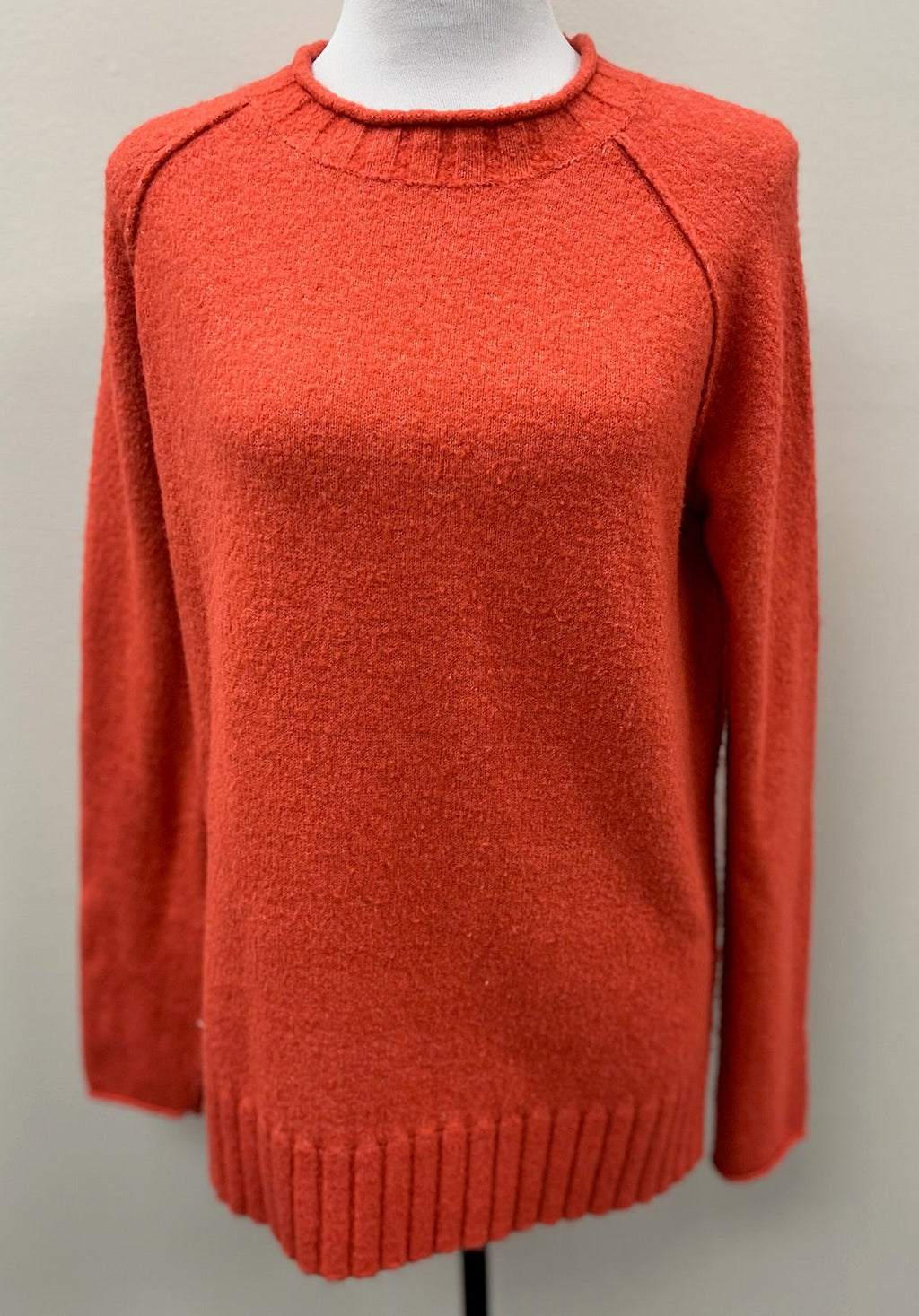 Used Women’s Orange Sweater Shirt